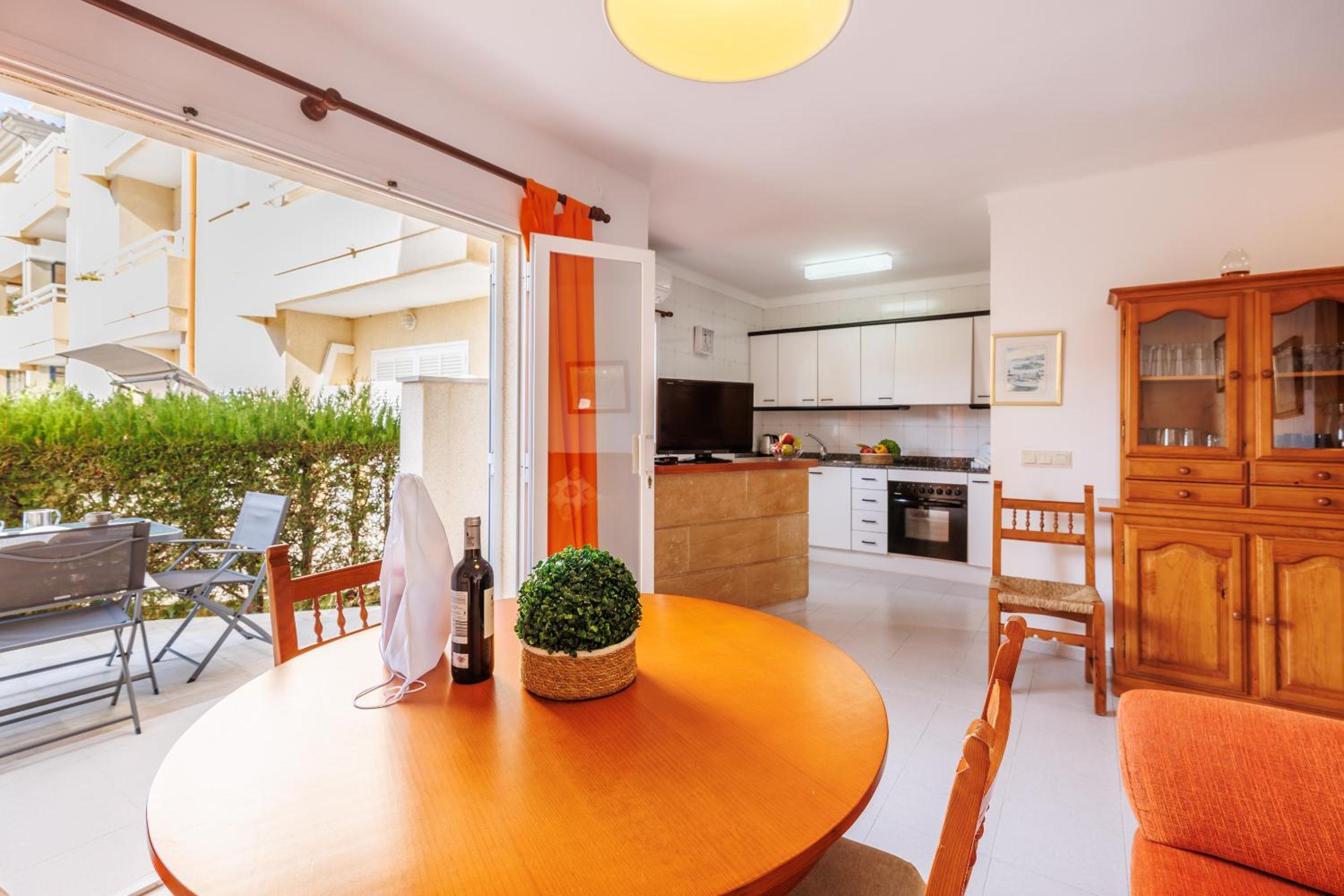 Xiprer, Apartment