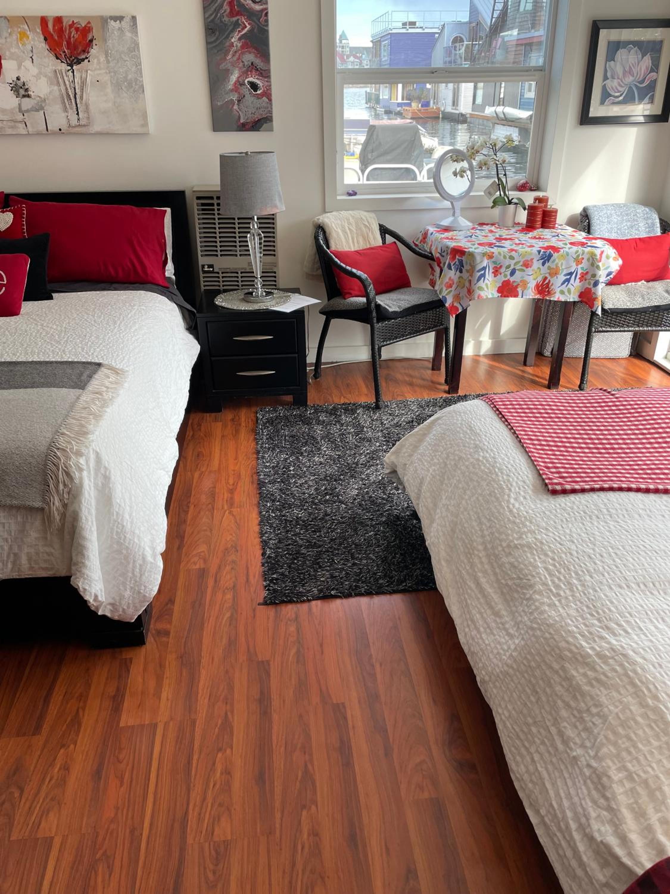 A Float Home B&B in Fisherman’s Wharf