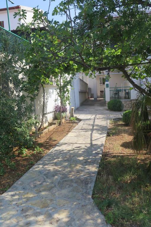 Lilium Apartments