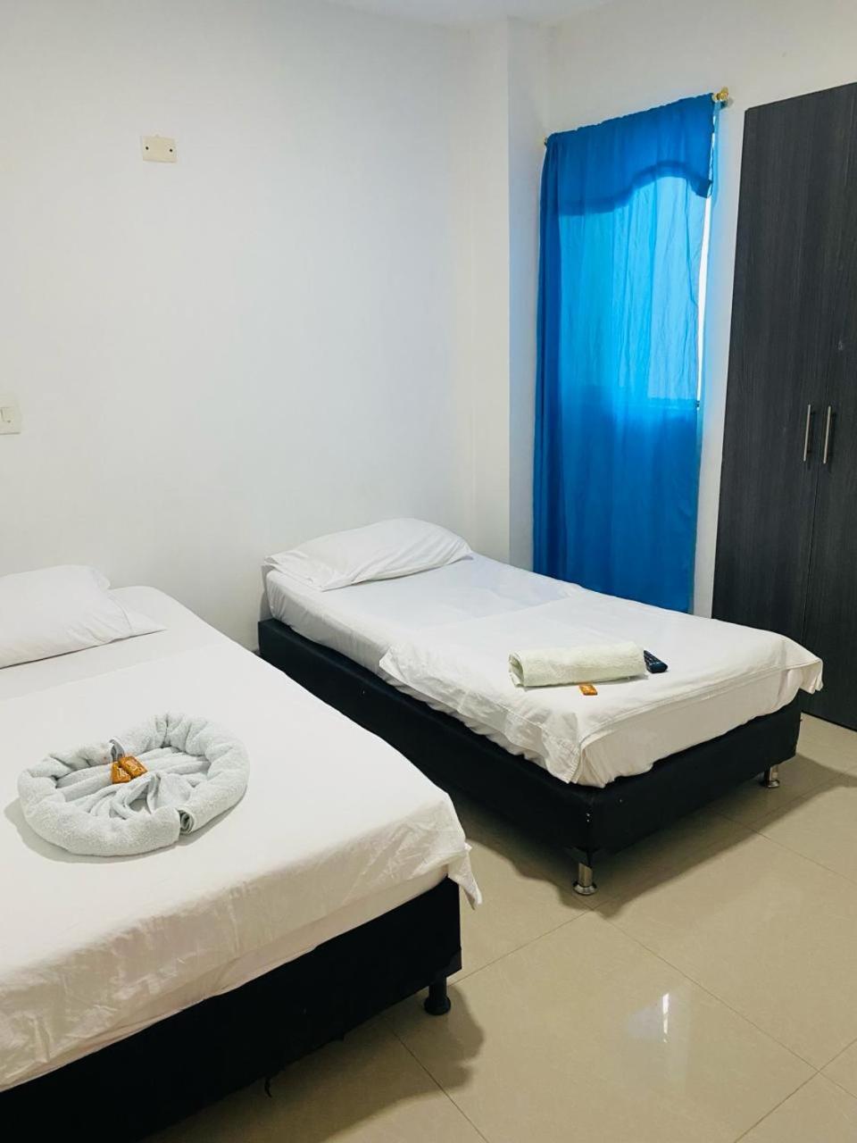 APARTAMENTO CÉNTRICO con PISCINA a UNA CUADRA