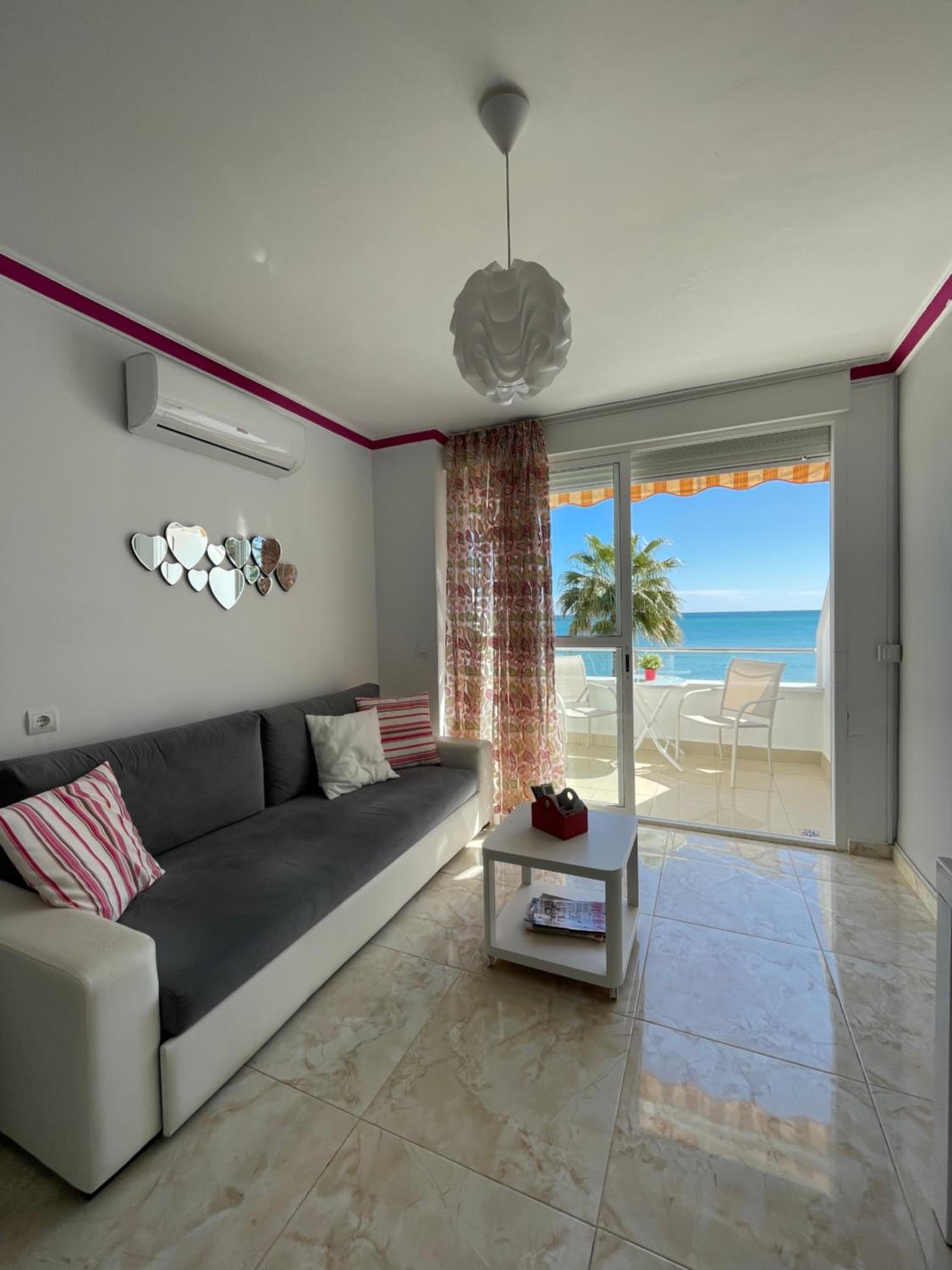 Roca Chica. Studio - First Line Beach photo 4