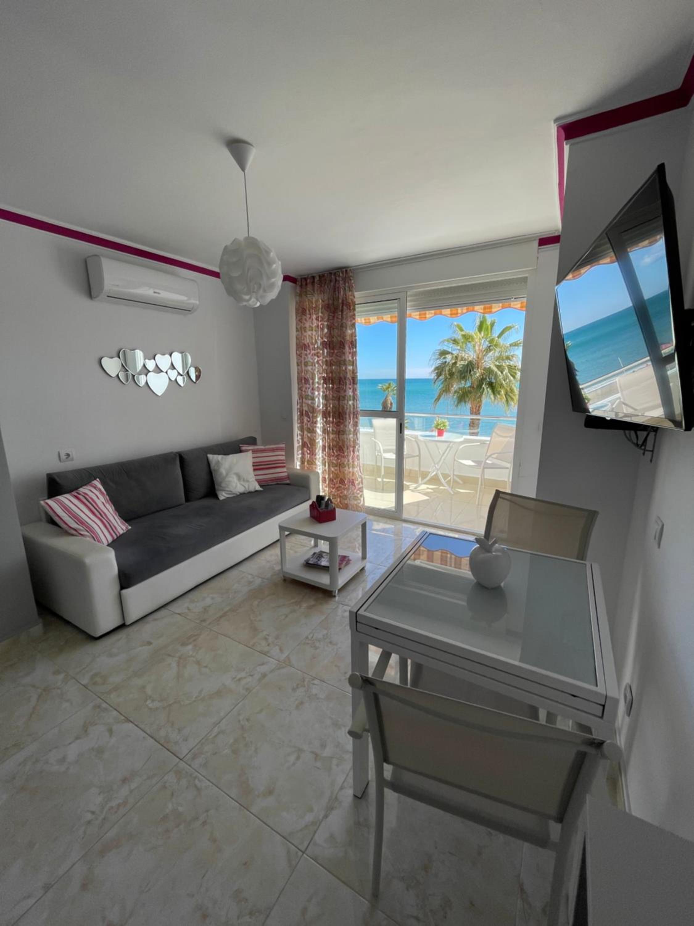 Roca Chica. Studio - First Line Beach view 5