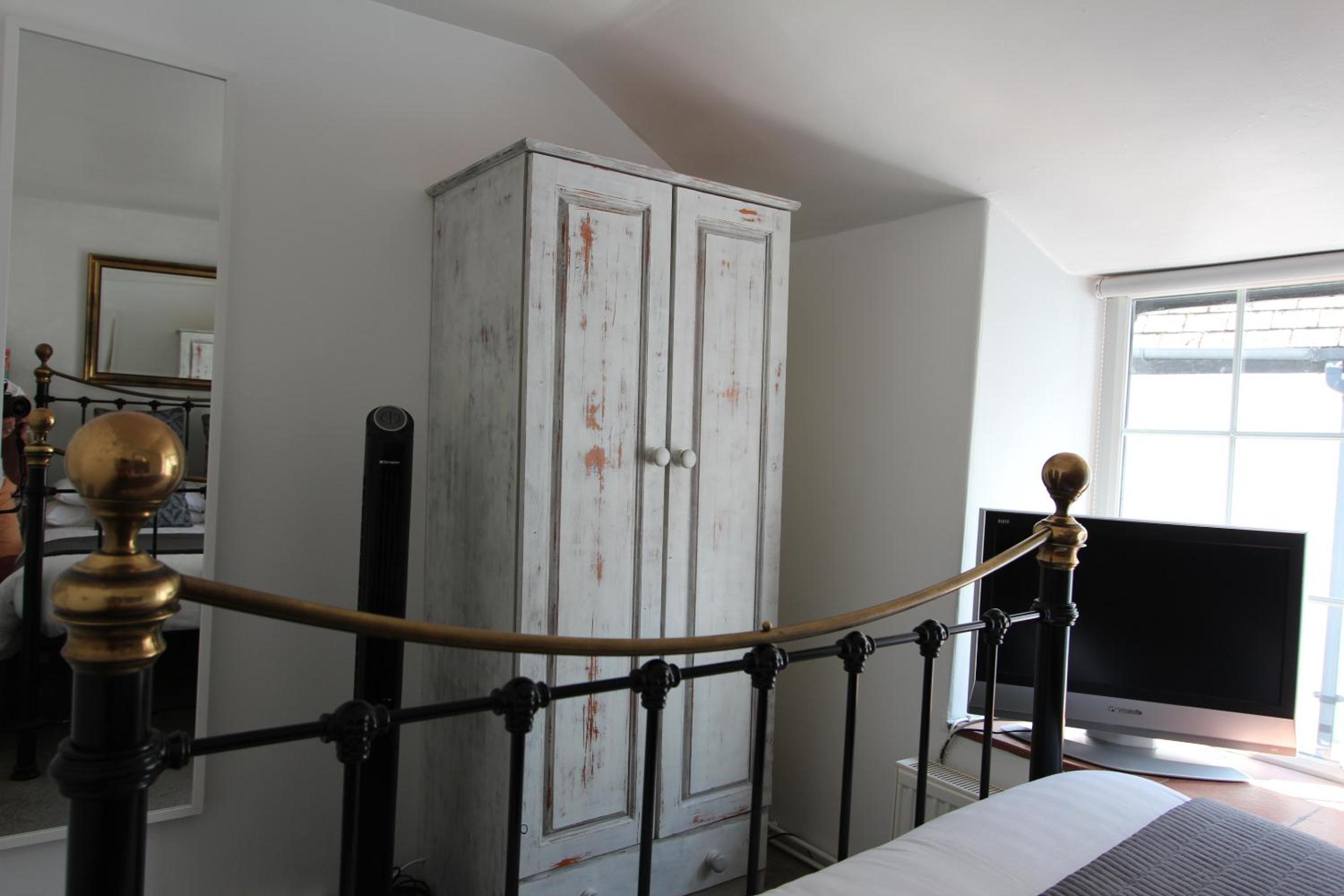 Ginentonic Cottage