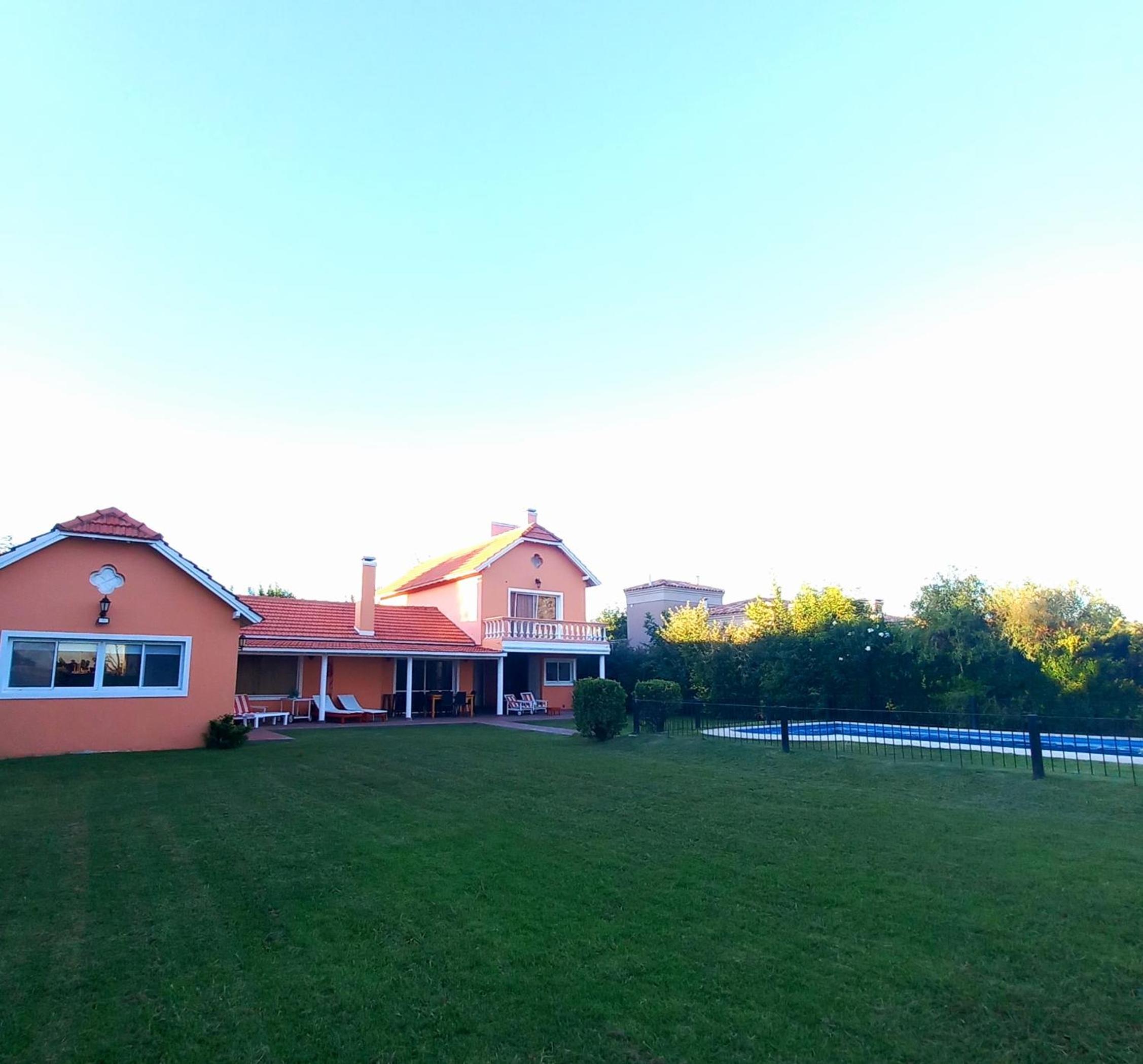 CASA BARRIO CERRADO EN LUJAN LA CONCEPCION