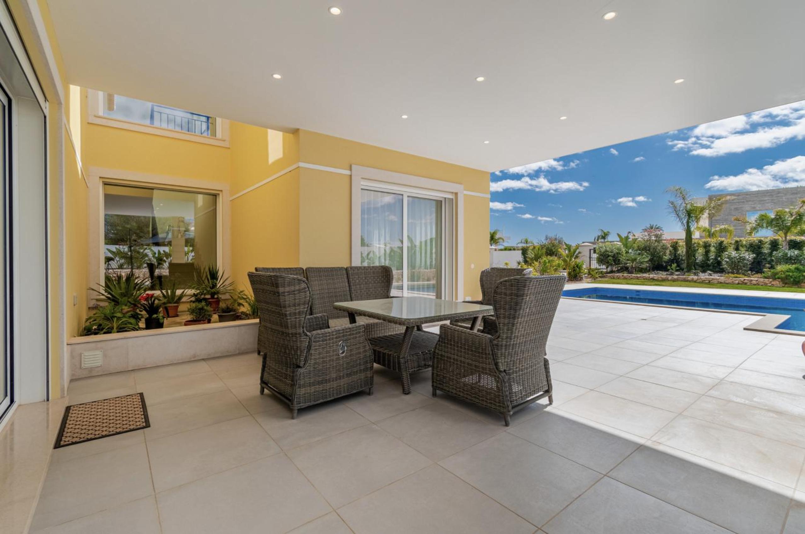 Holiday House Beach Porto Mós by Villas Key view 4