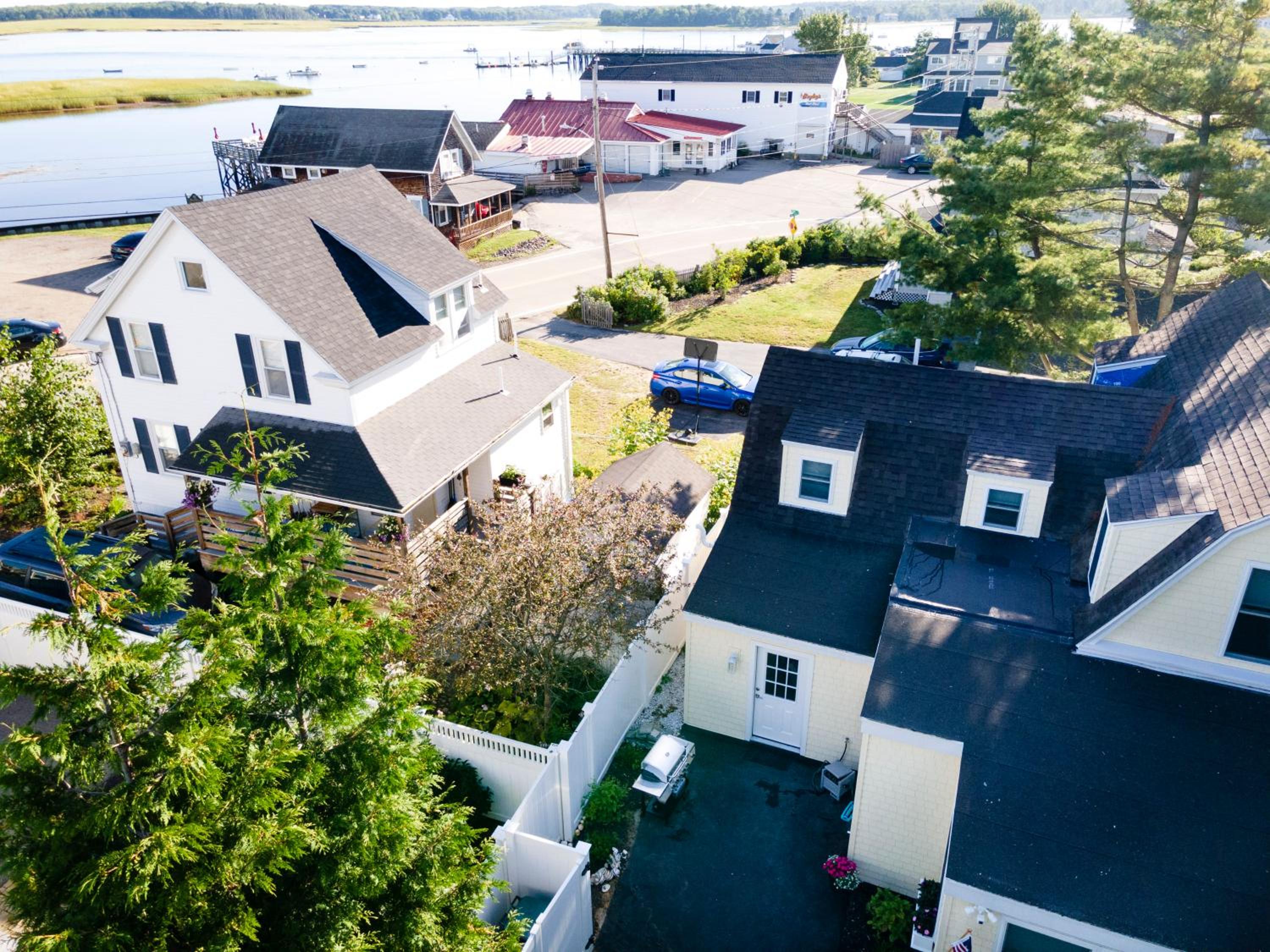 Walk to Pine Point Beach, Coastal 4BR Retreat view 4
