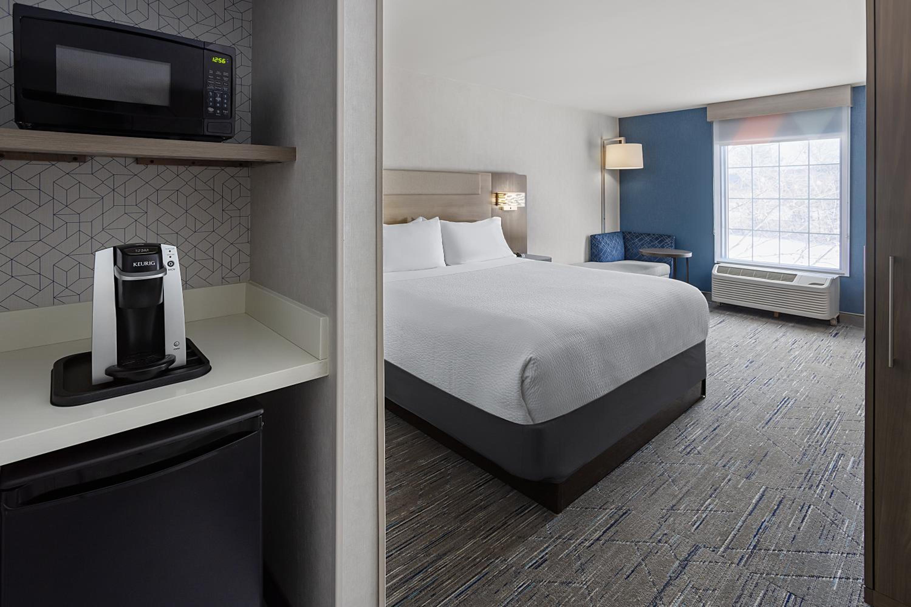 Brattleboro Vacations - Holiday Inn Express Hotel  Suites Brattleboro, an IHG Hotel - Property Image 62