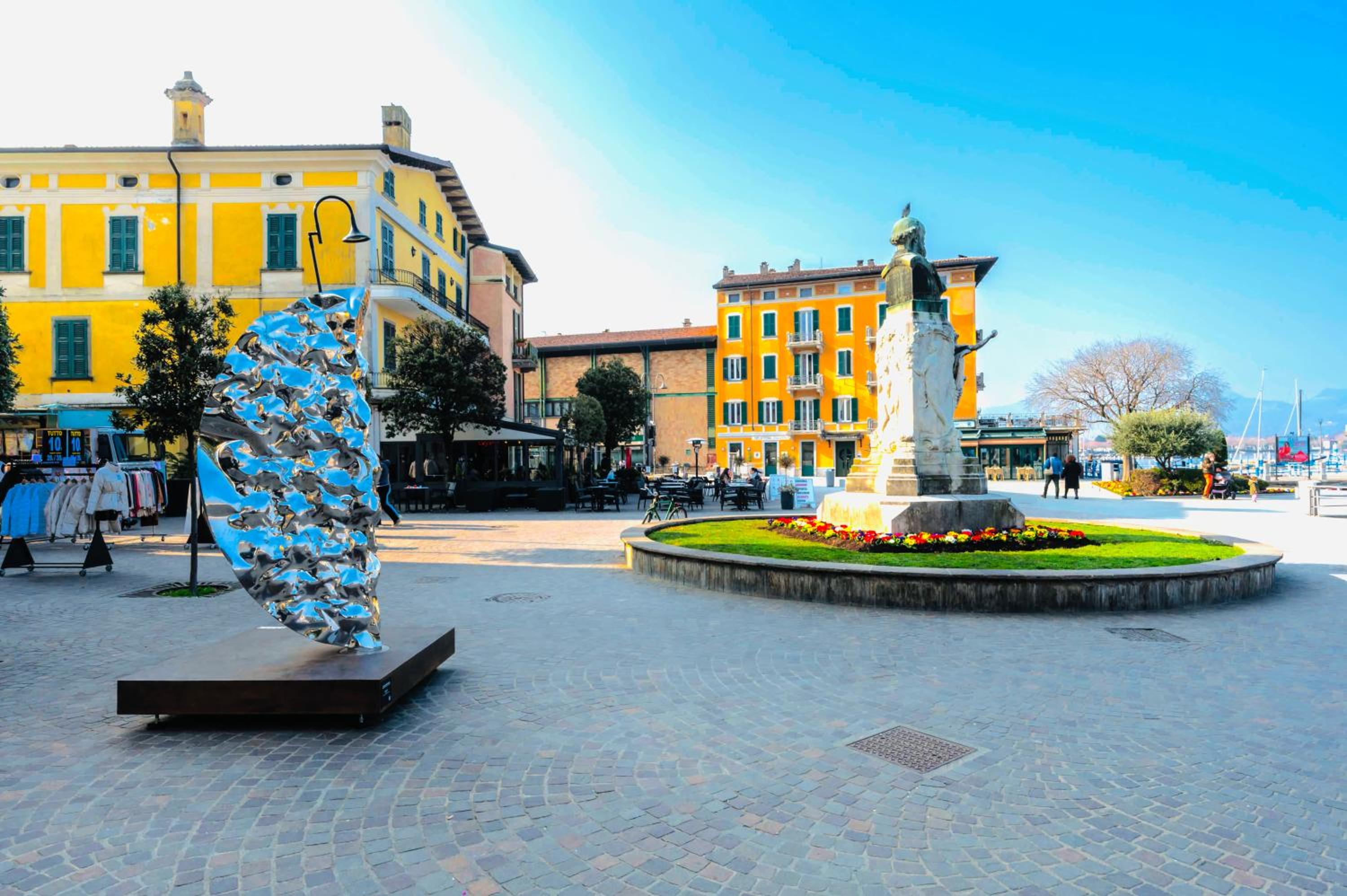 Design Apartment in Iseo Old Town with Private Parking and AC view 4