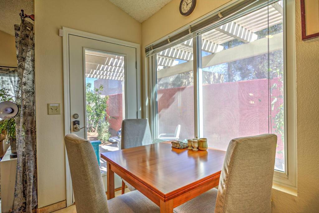 Casa Gallego - peaceful private westside home