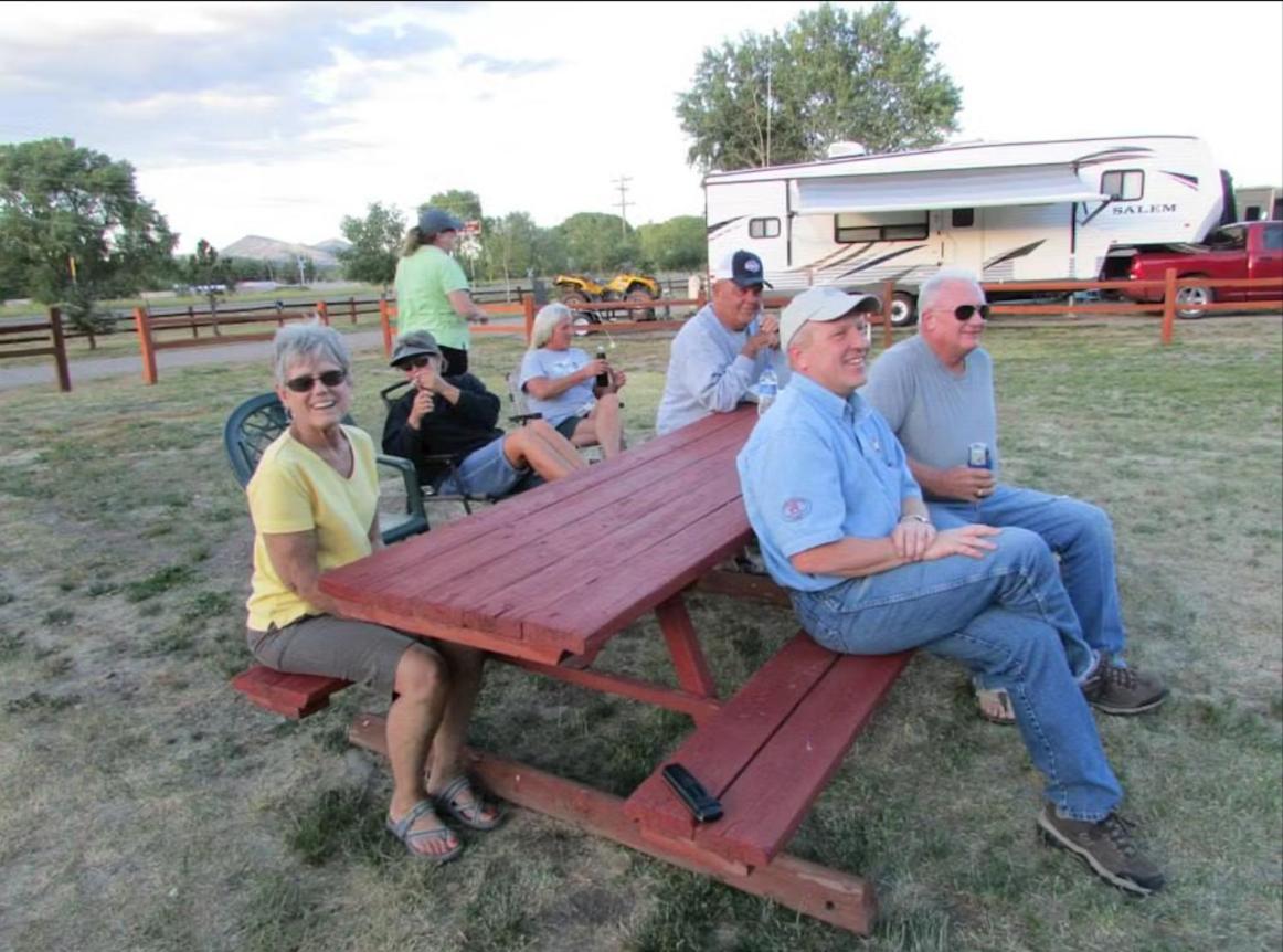 Ute Bluff Lodge, Cabins and RV park