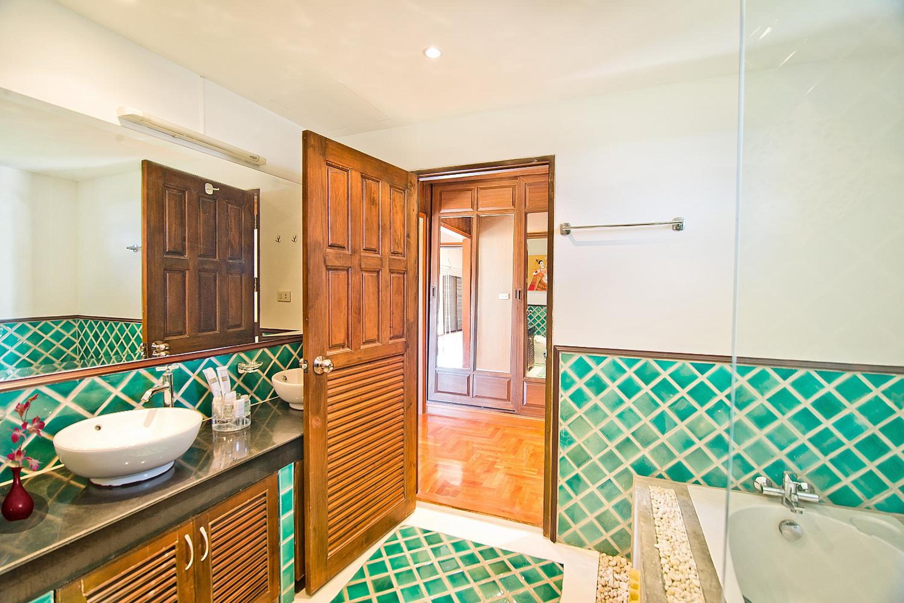 Tropicana Pool Villa