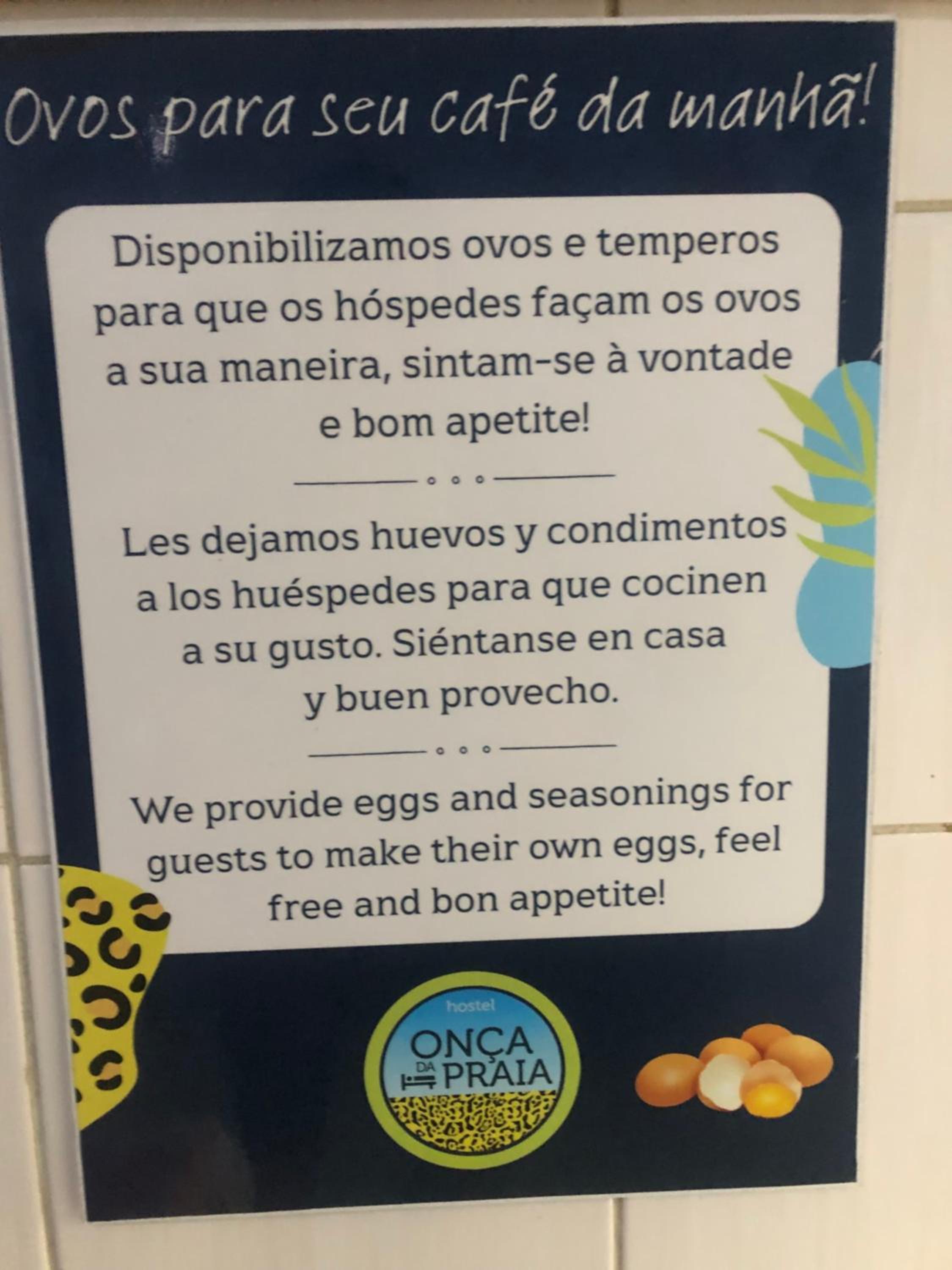 Onça da Praia Hostel