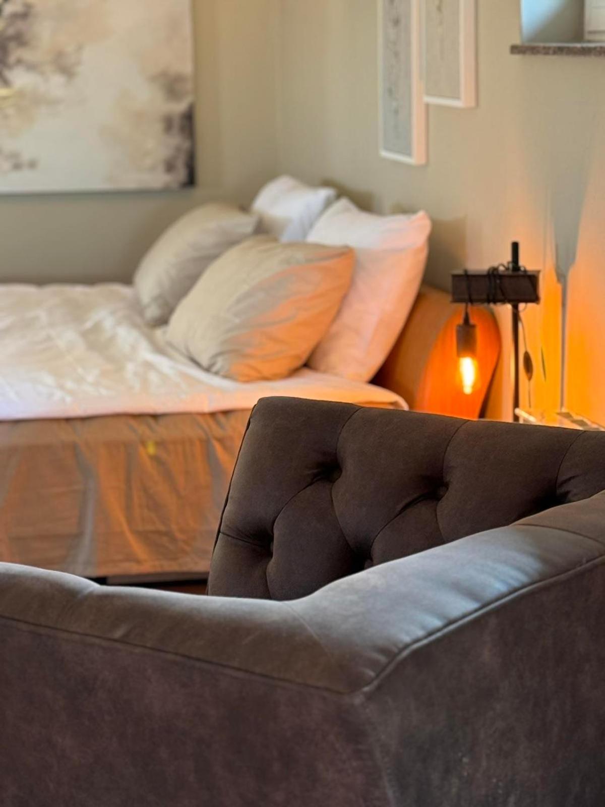 Villa Boyana City & Relax with Hot Jacuzzi and Sauna by BookVillaBG