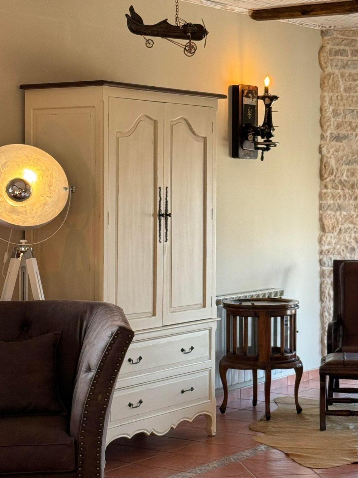 Villa Boyana City & Relax with Hot Jacuzzi and Sauna by BookVillaBG