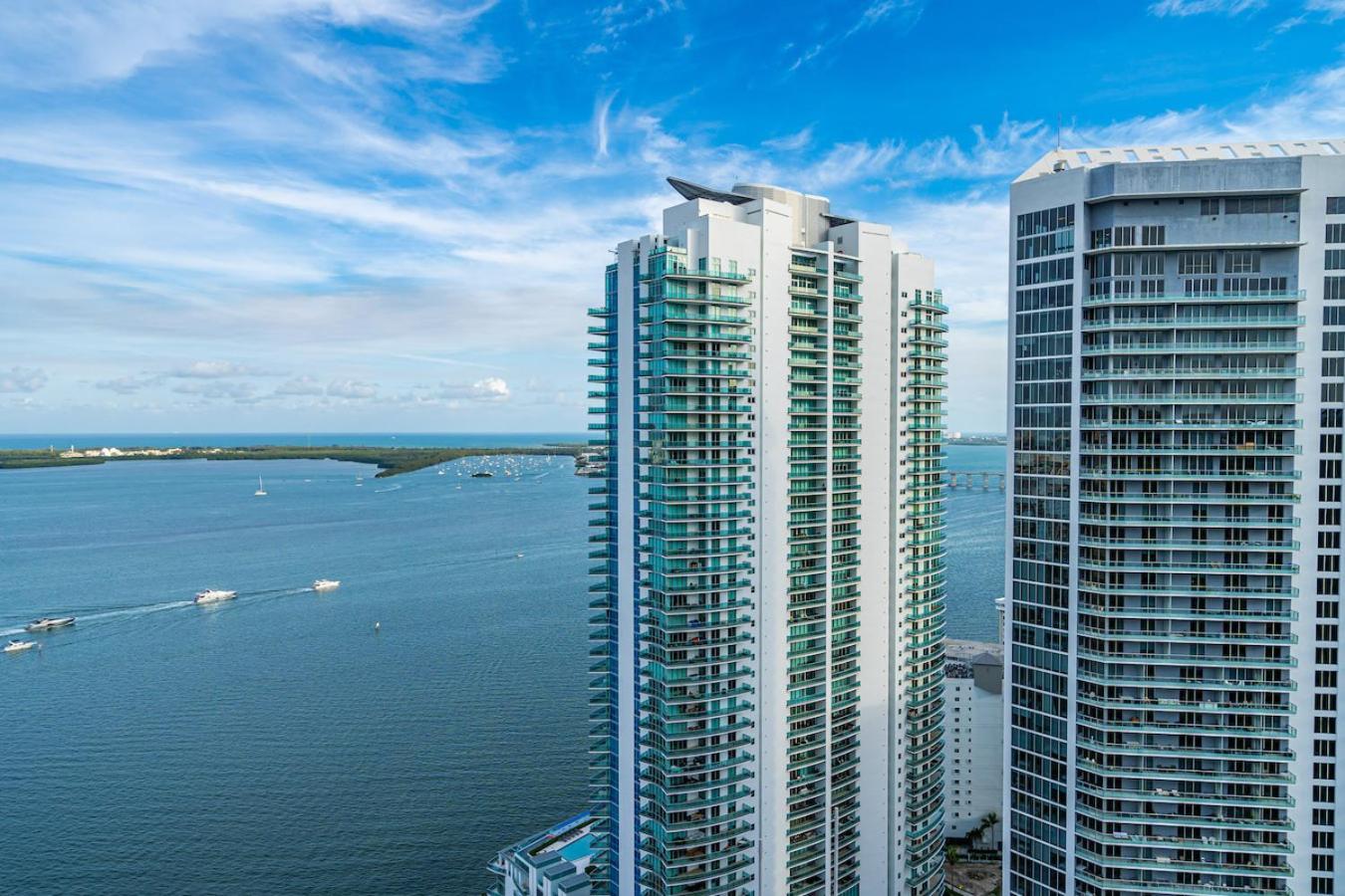 Hotel Spacious 2 Bed Unit In Brickell With Free Parking