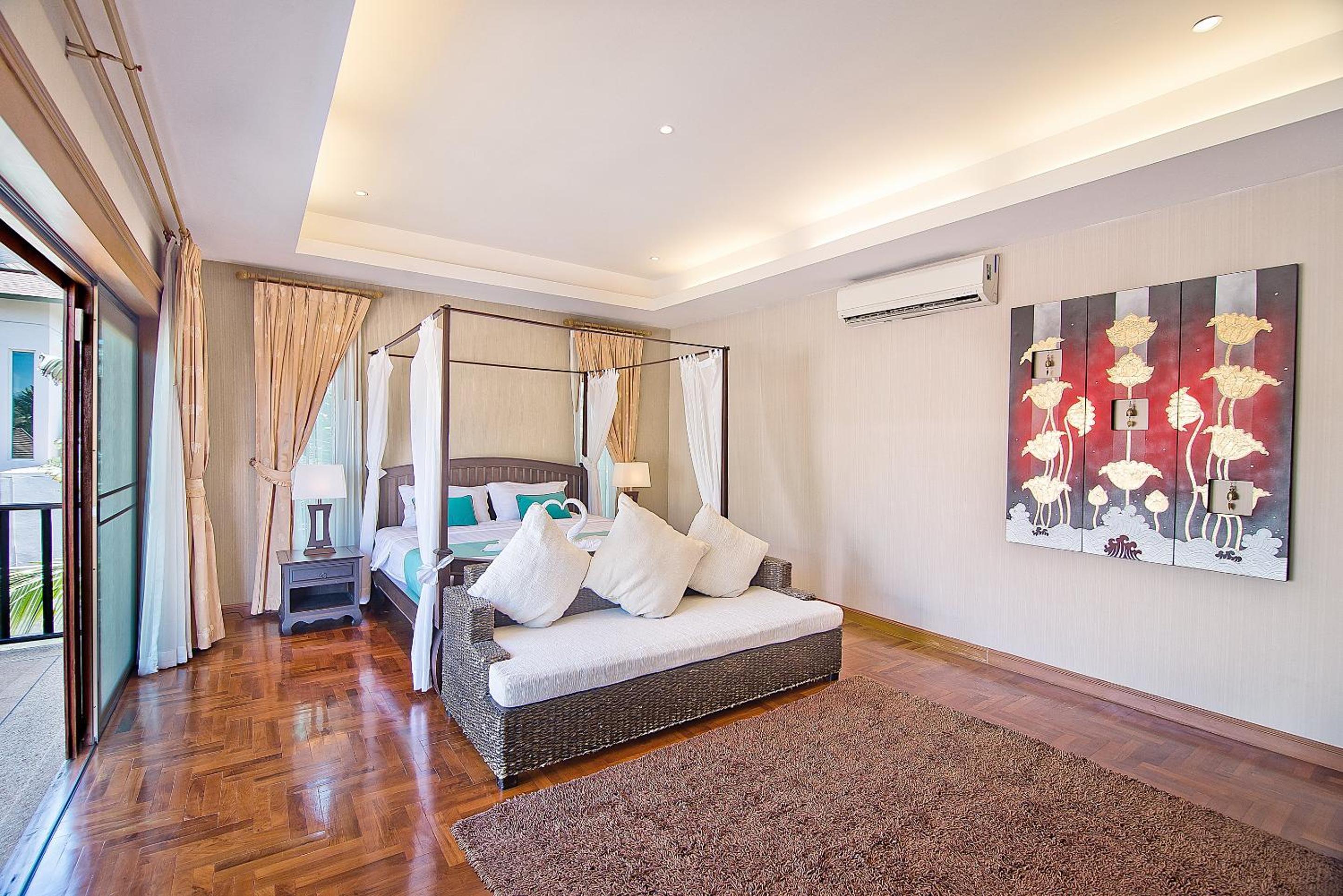 Tropicana Pool Villa