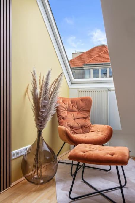 Luxury Loft View - 4 bedrooms - Gym - near Centre - Schönbrunn - Book Parking with us