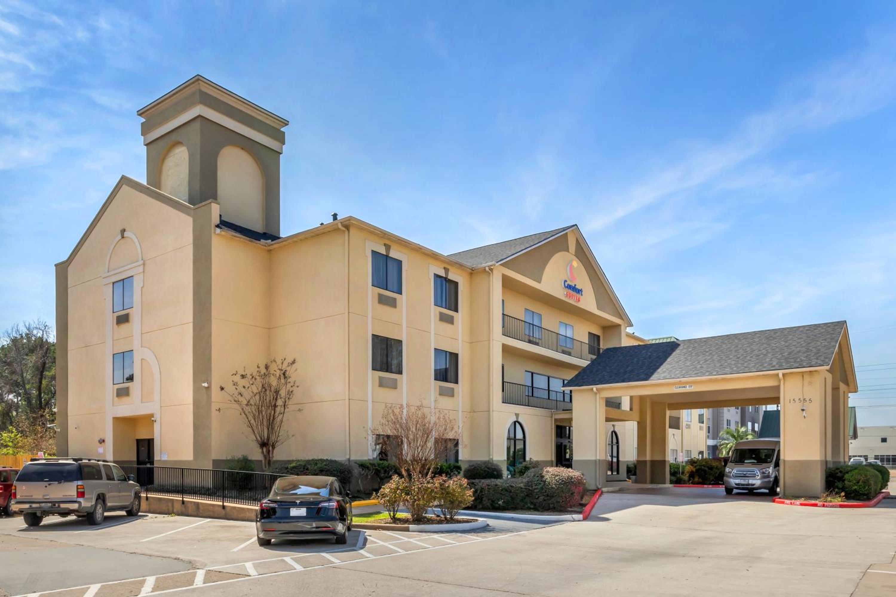 Comfort Suites Bush Intercontinental Airport - Property Image 17