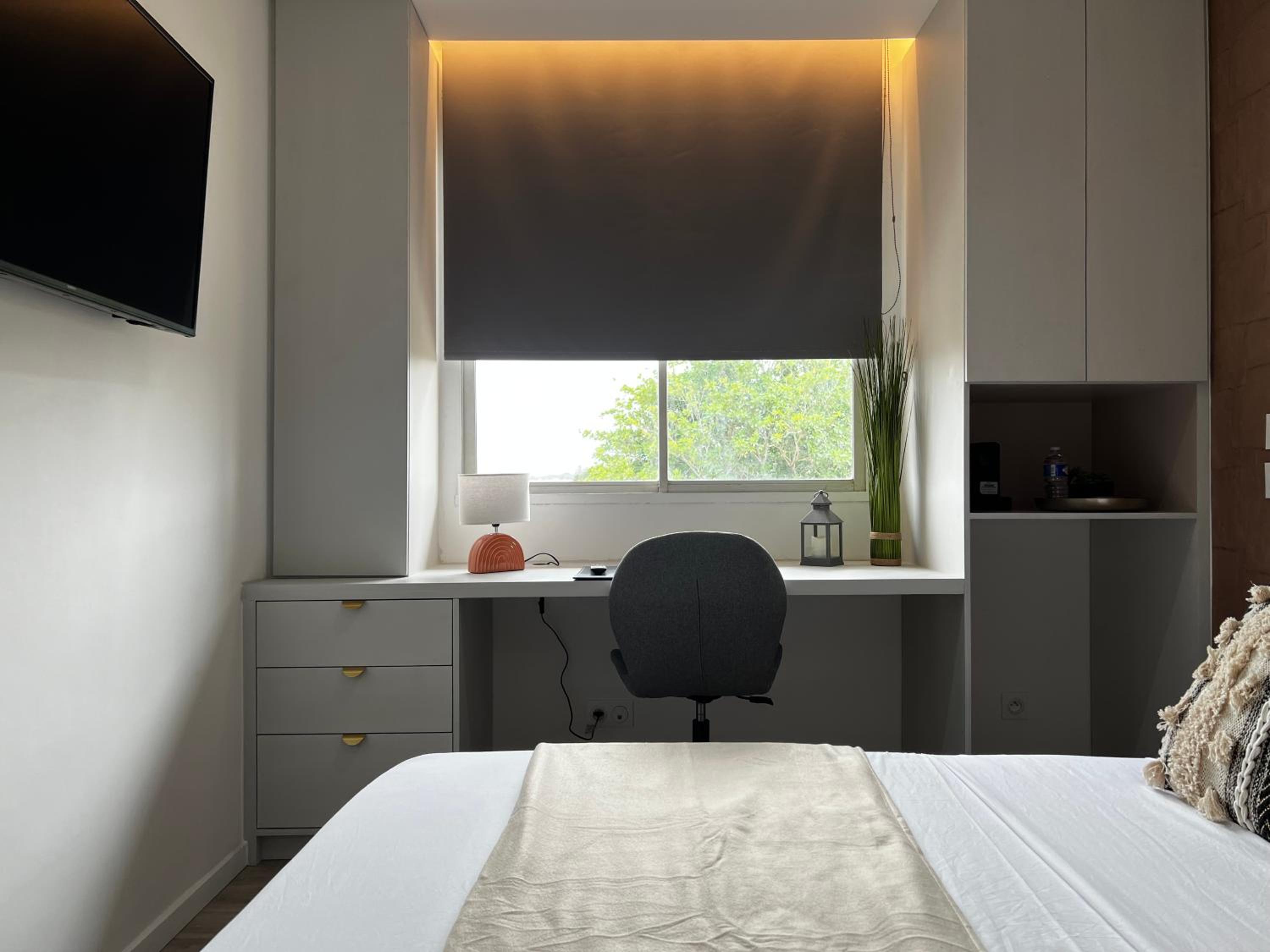 hotel room