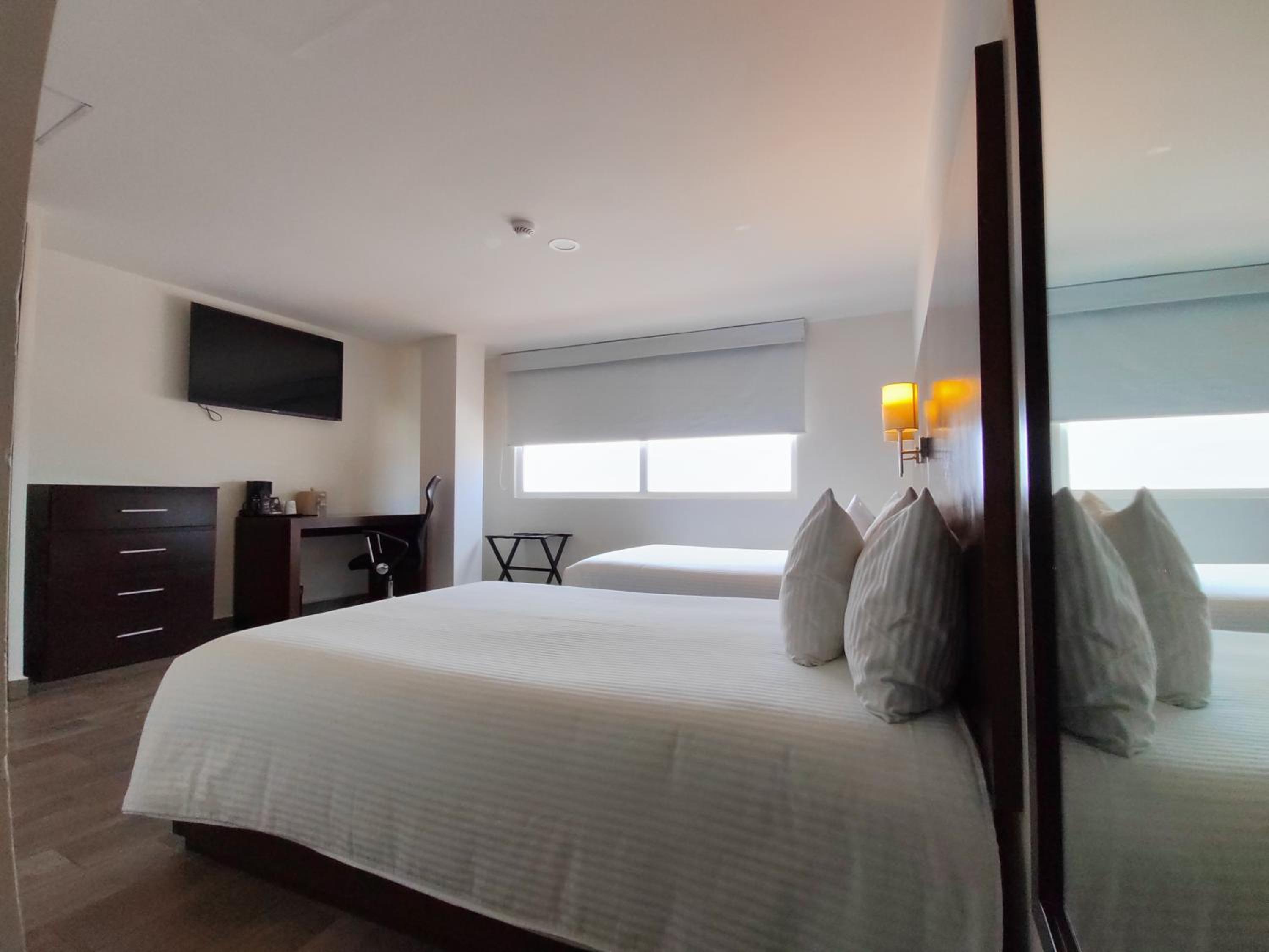 Tampico Vacations - Ramada by Wyndham Tampico Centro - Property Image 12