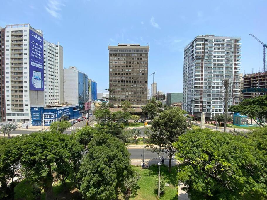 Departamento con GYM, Piscina, Bbq, Bar lounge view 5