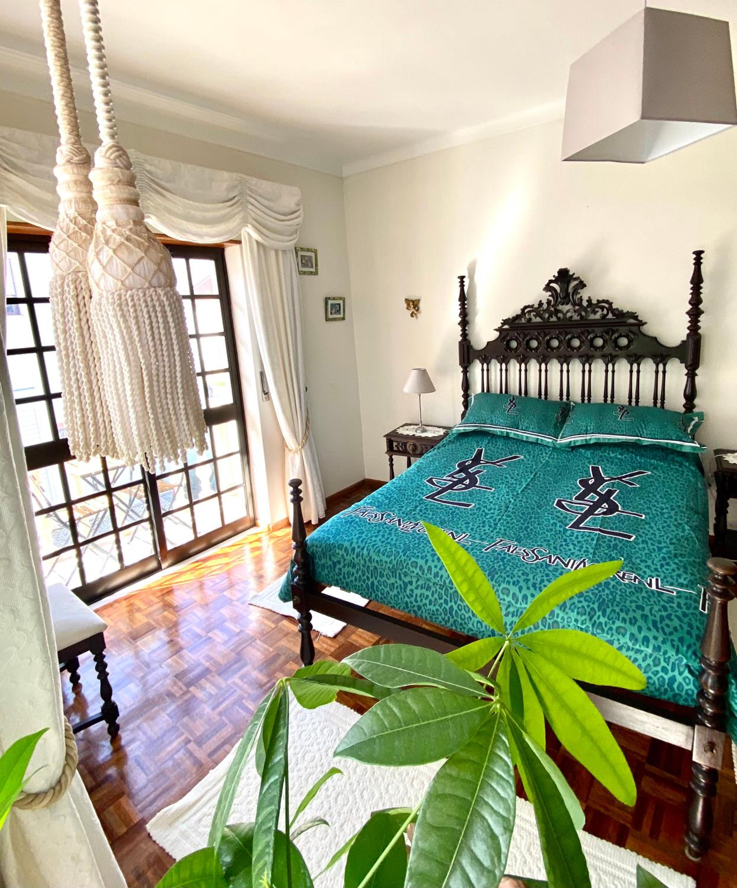 Spray B&B Sitio in Nazare, European style view 3