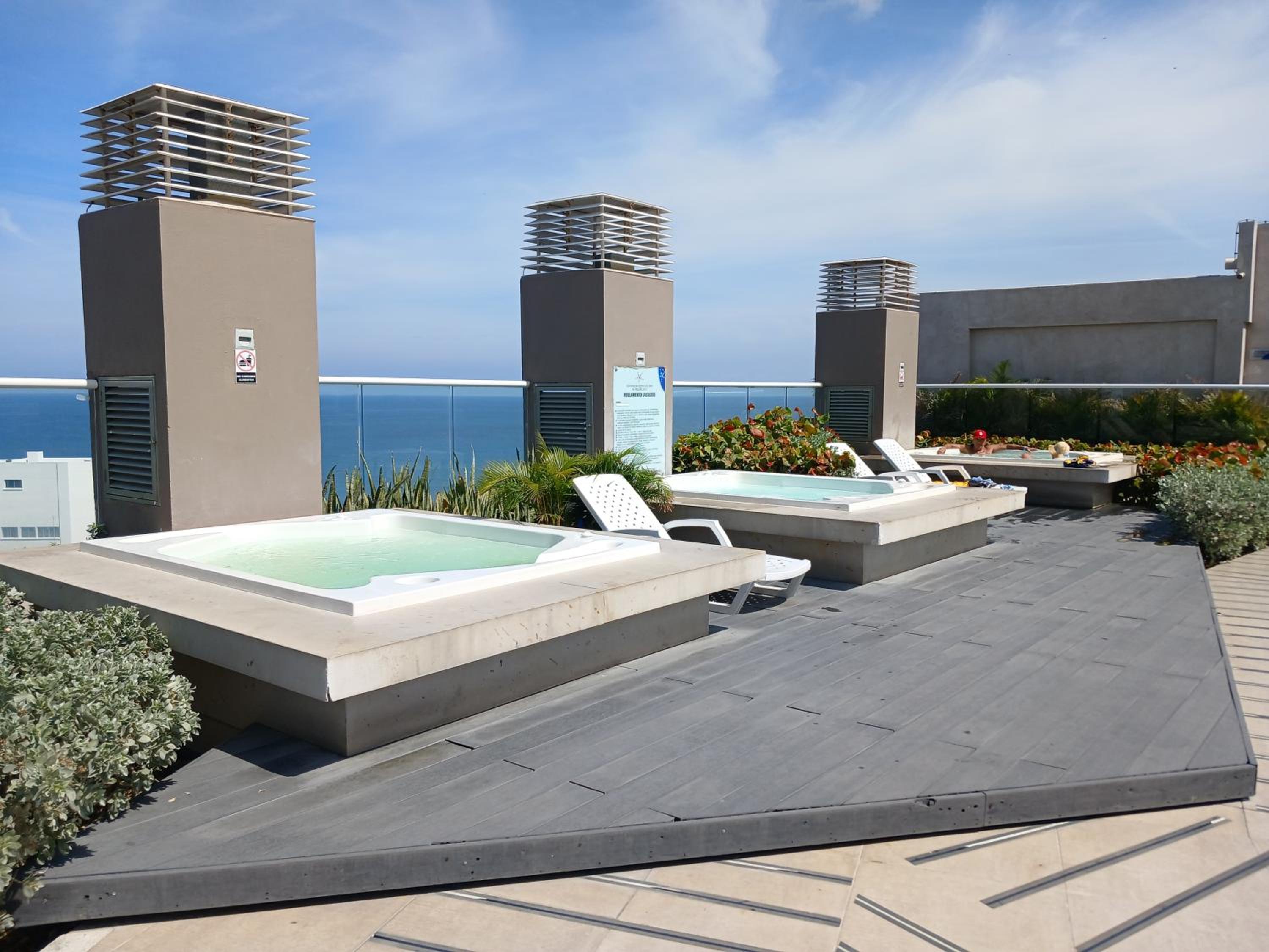 Reserva del Mar Primera Línea - Playa Salguero - Piscinas, Jacuzzi y Vista al Mar