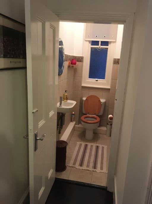 Spacious Flat in West Kensington