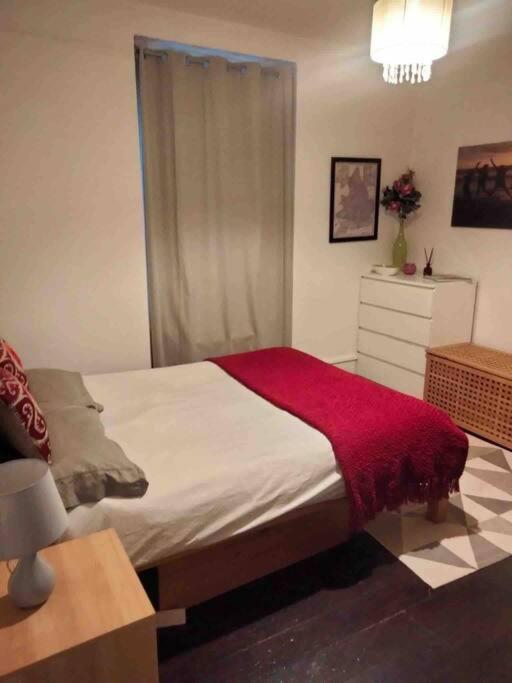Spacious Flat in West Kensington