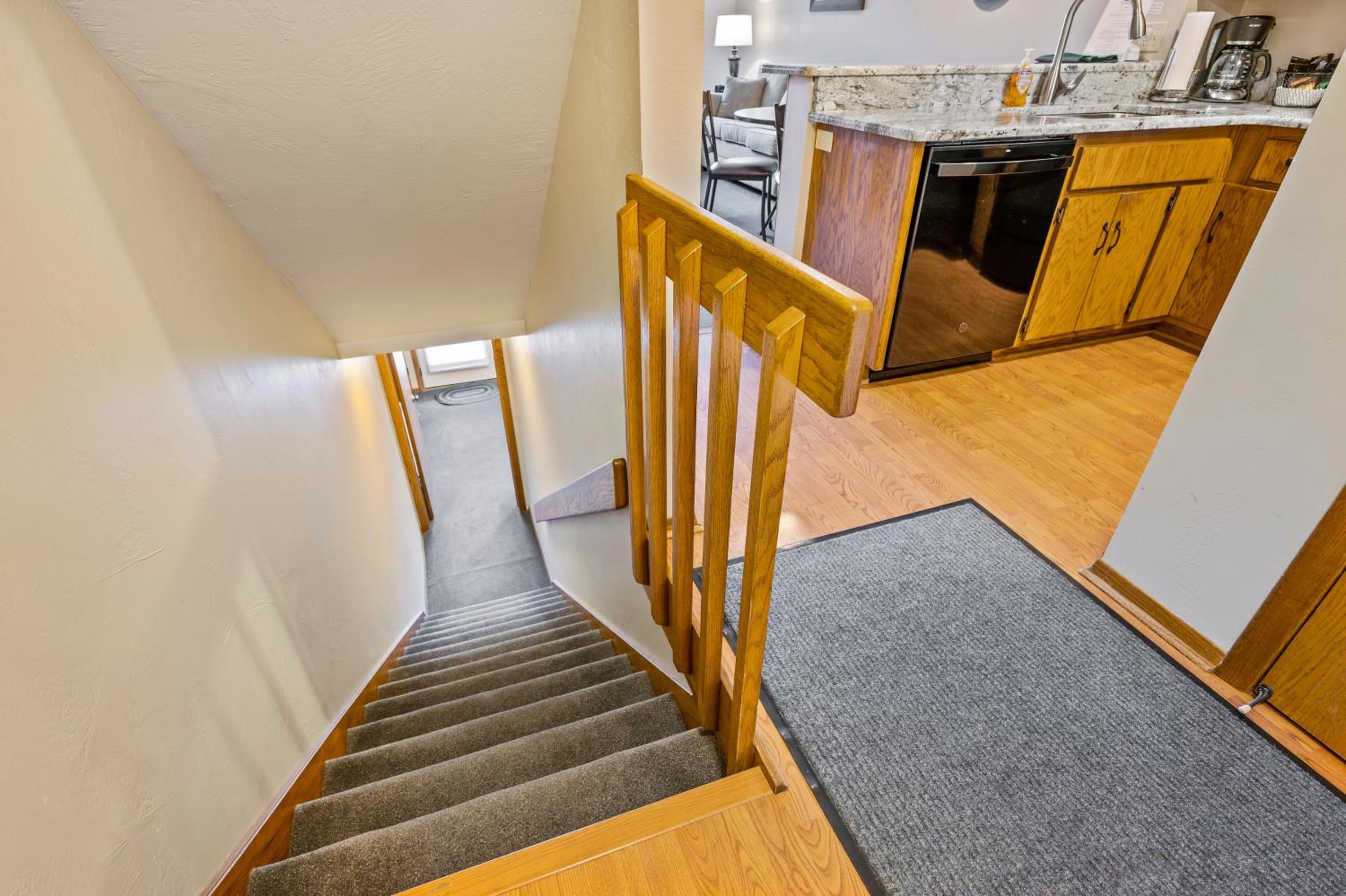 Evergreen Hill Condominiums