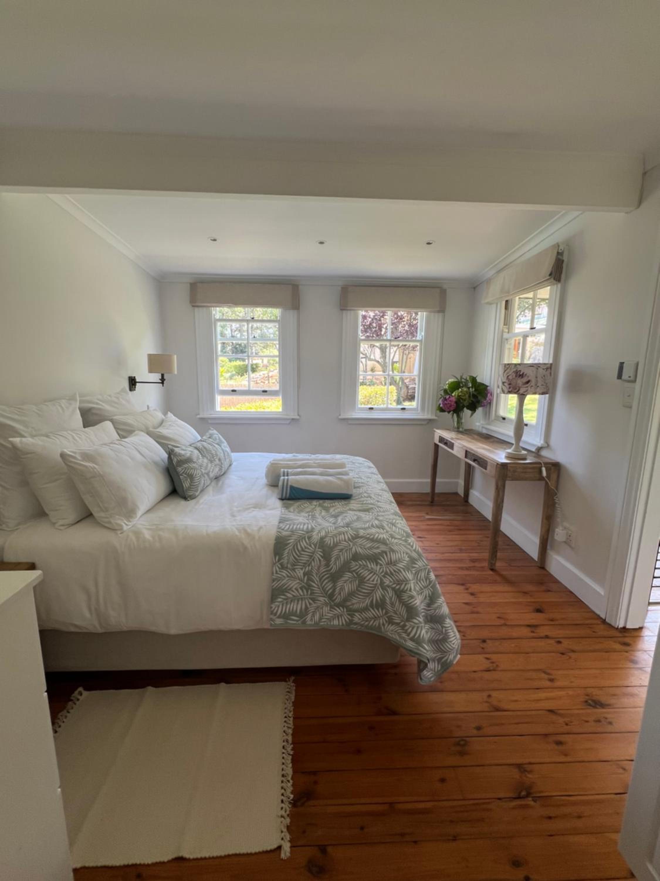 Cute one bedroom garden cottage - Wonderful views, Vineyard access, tranquil garden