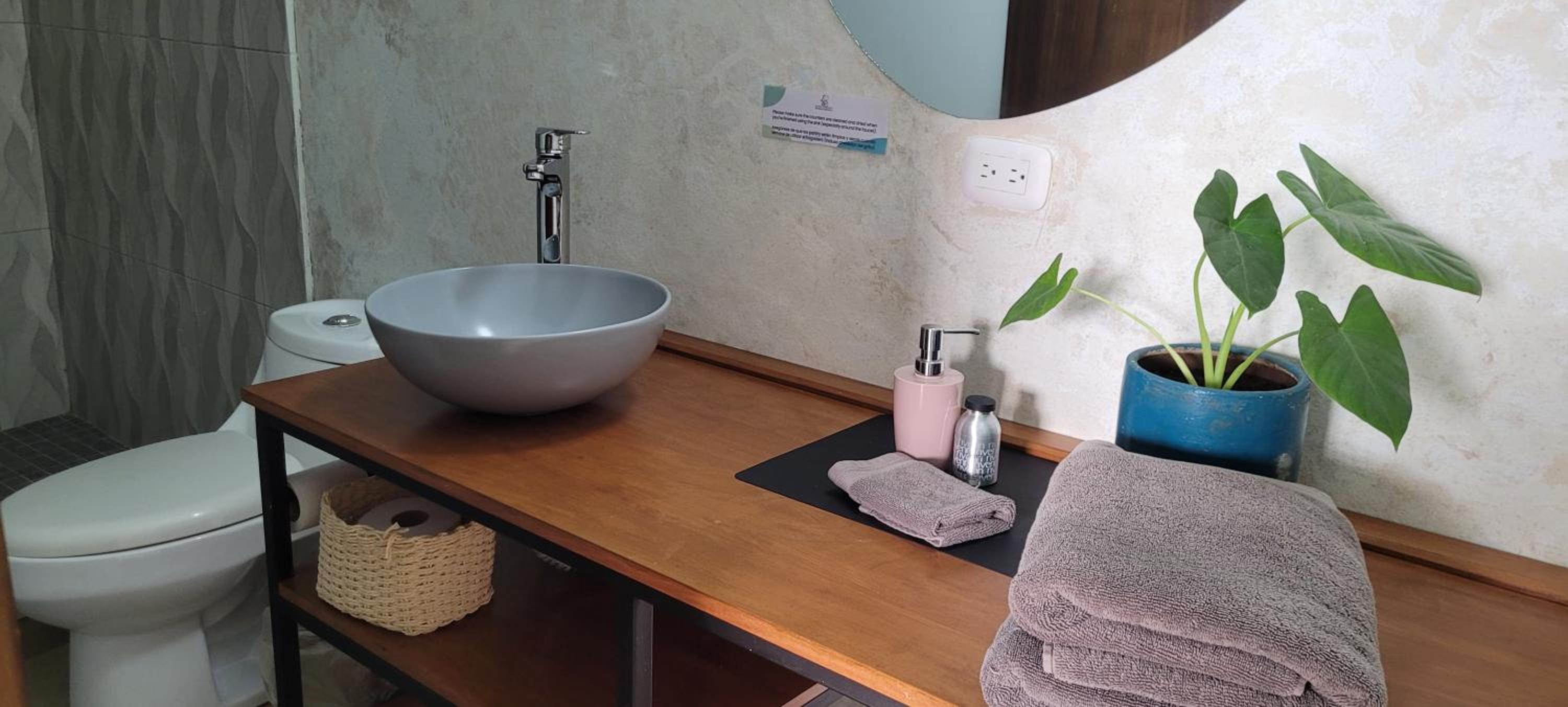 The Stone Elephant - A place to relax in town with Hot Water and a Pool, photo 23