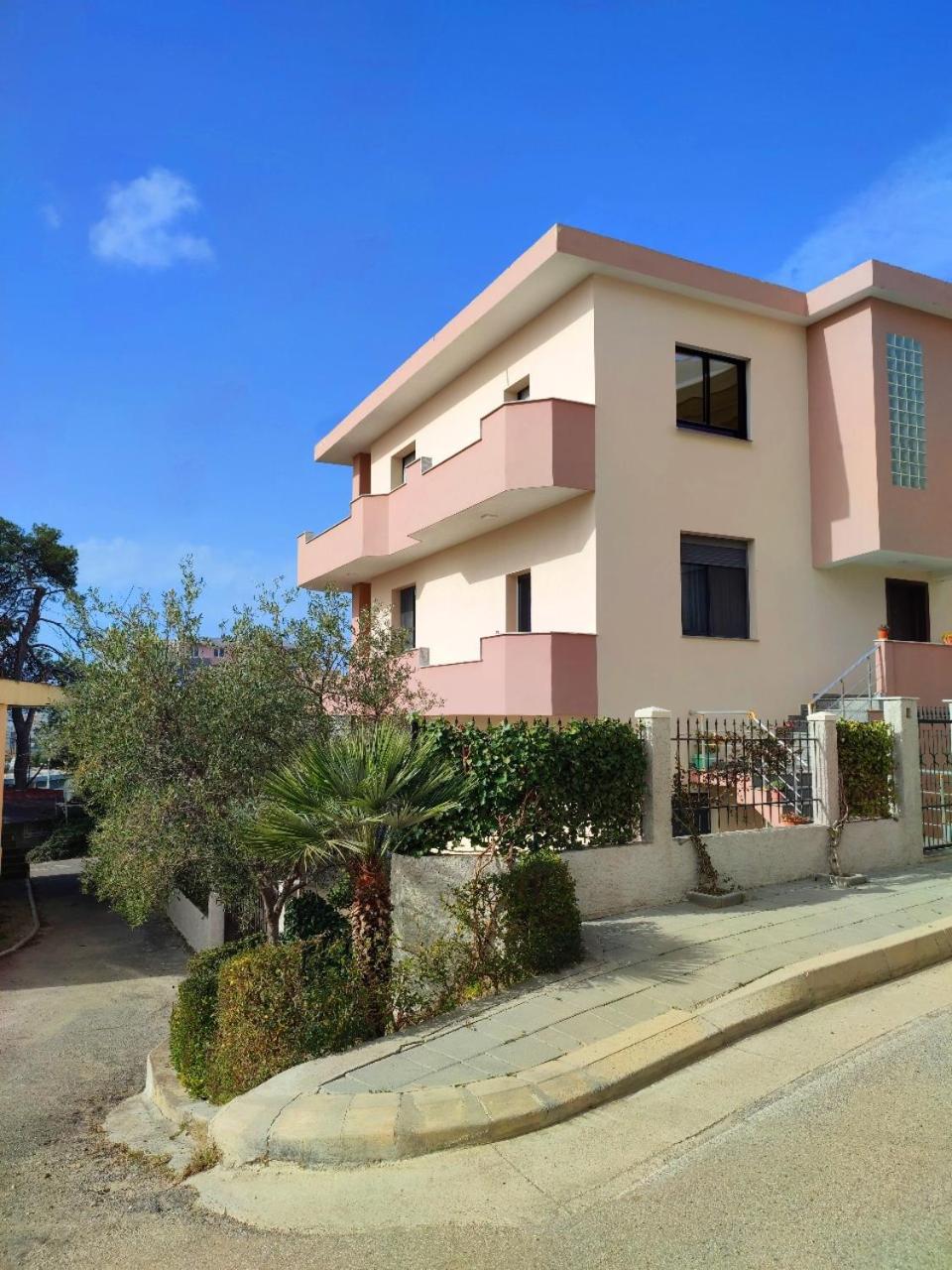 BP Beach Apartments