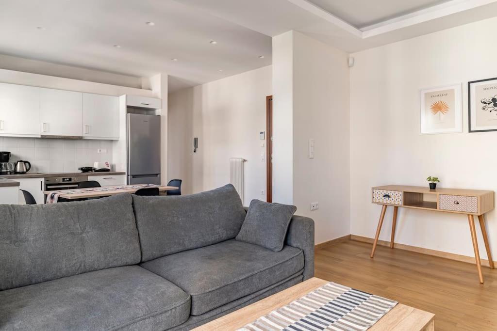 Alimos Seabreeze apartment
