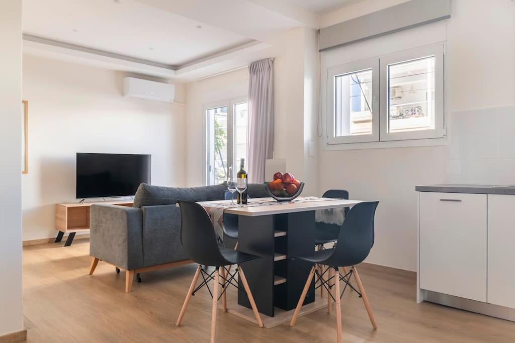 Alimos Seabreeze apartment