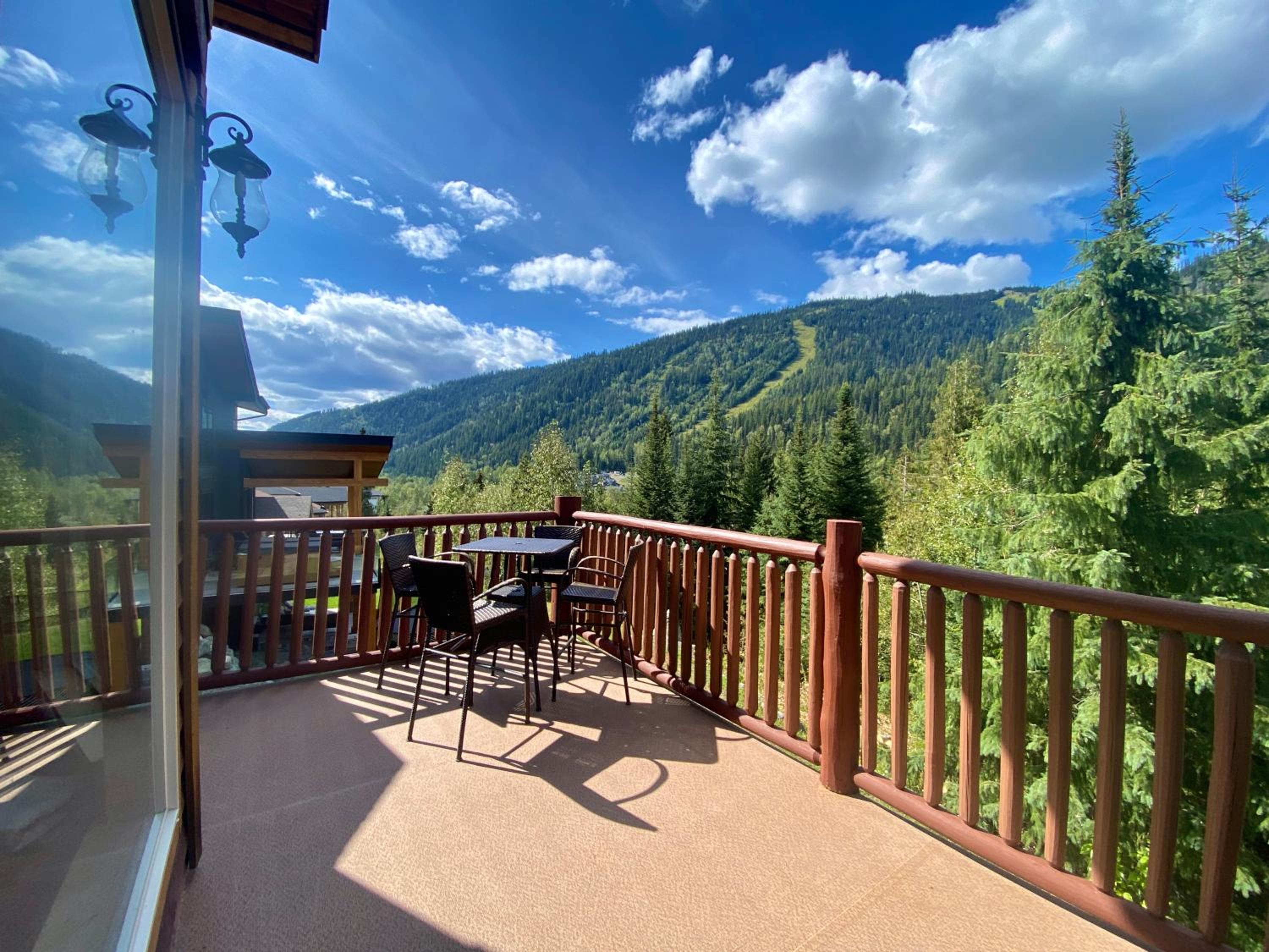 Morrisey Chalet at Sun Peaks