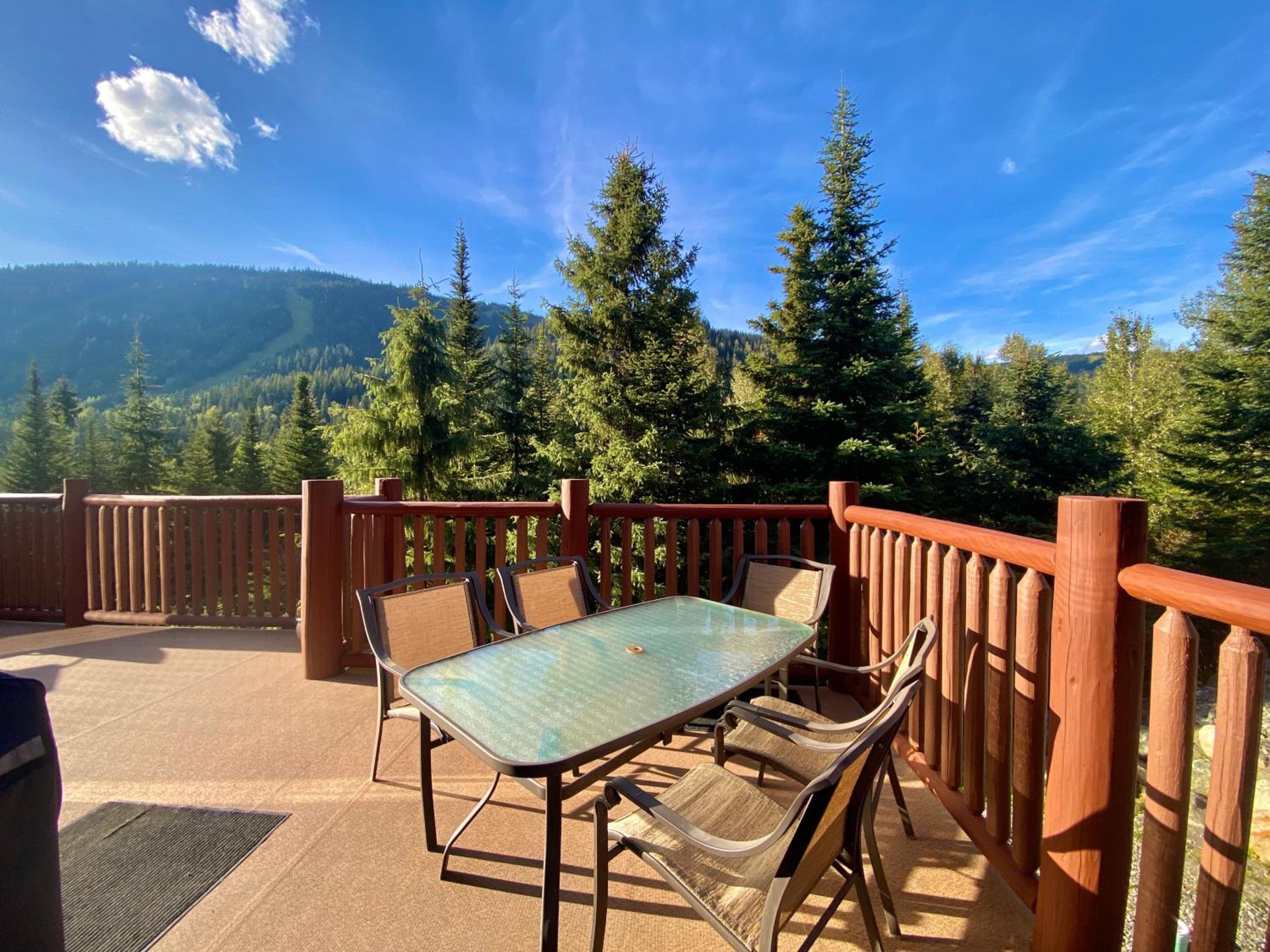 Morrisey Chalet at Sun Peaks