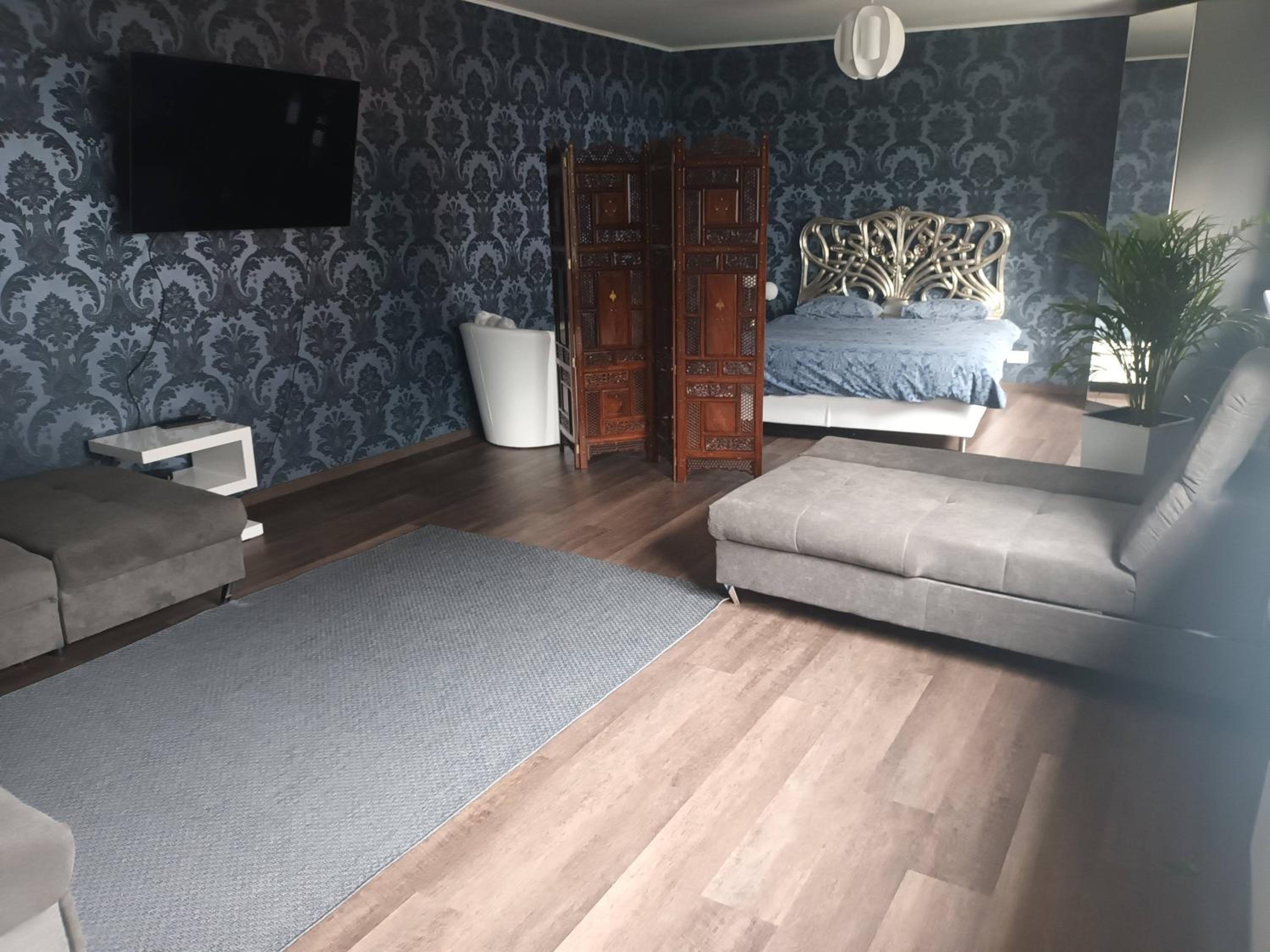 hotel room