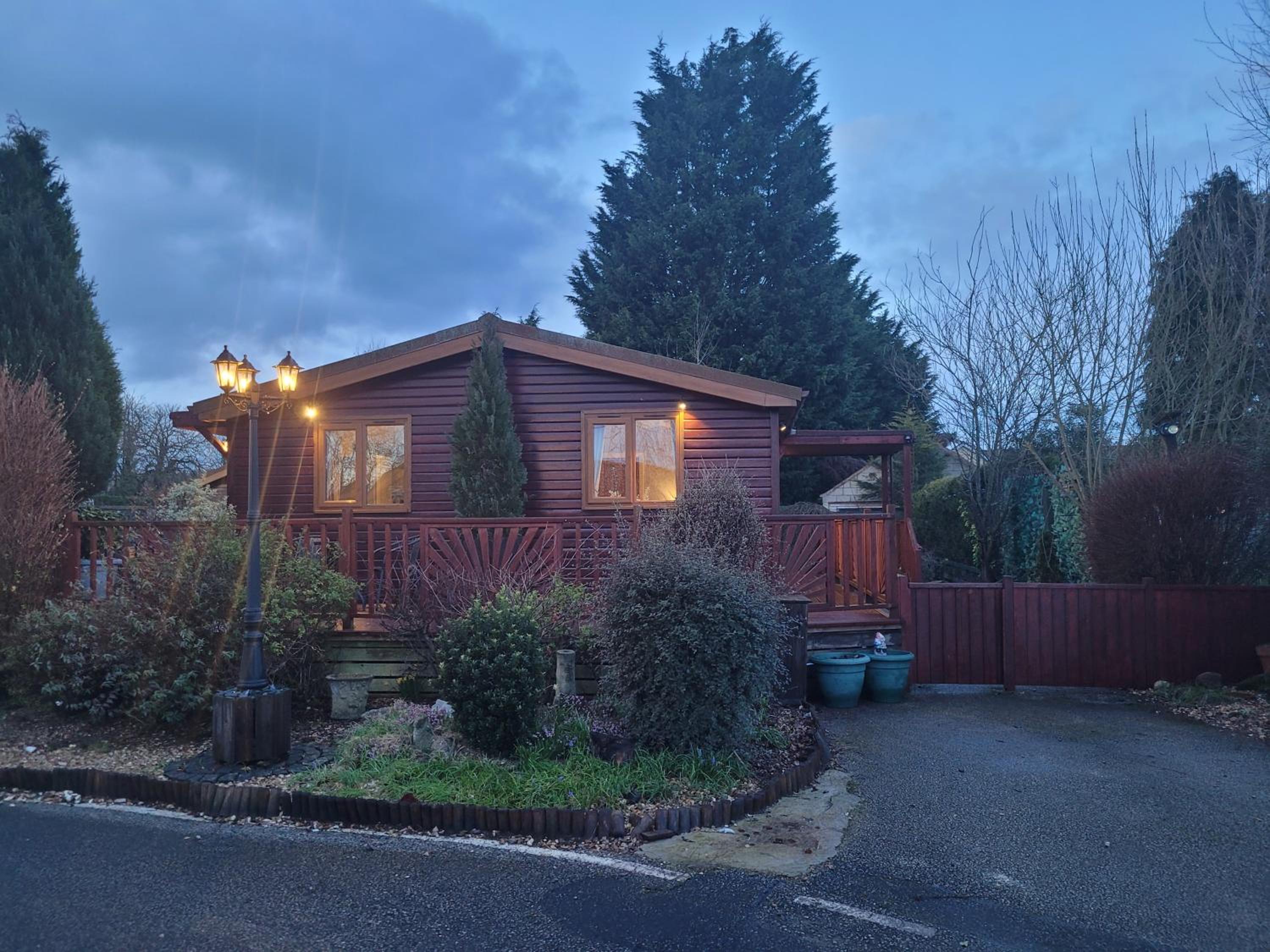 Elckys HOT TUB Holiday Lodge York — York