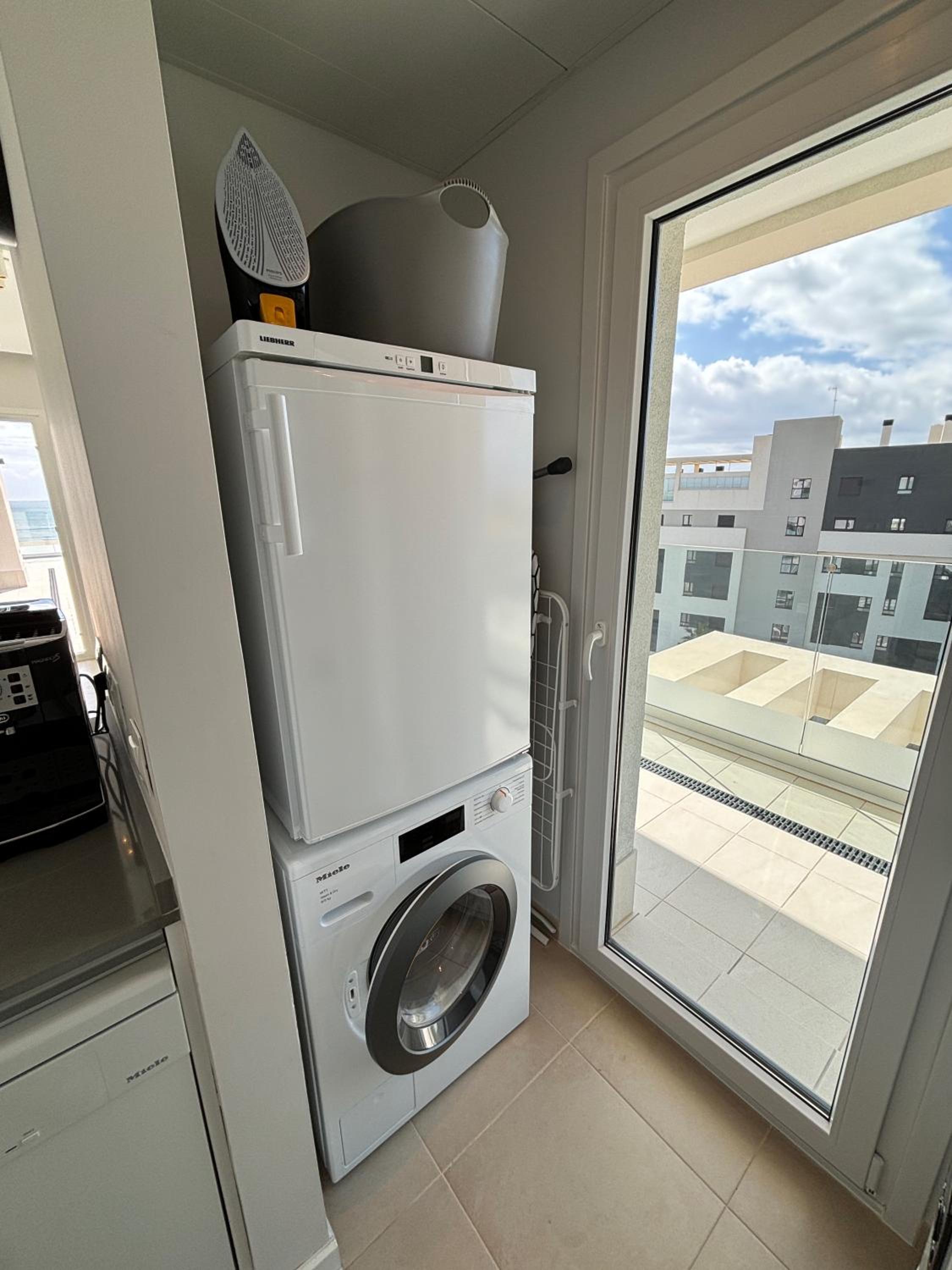 New penthouse with sunny beach view