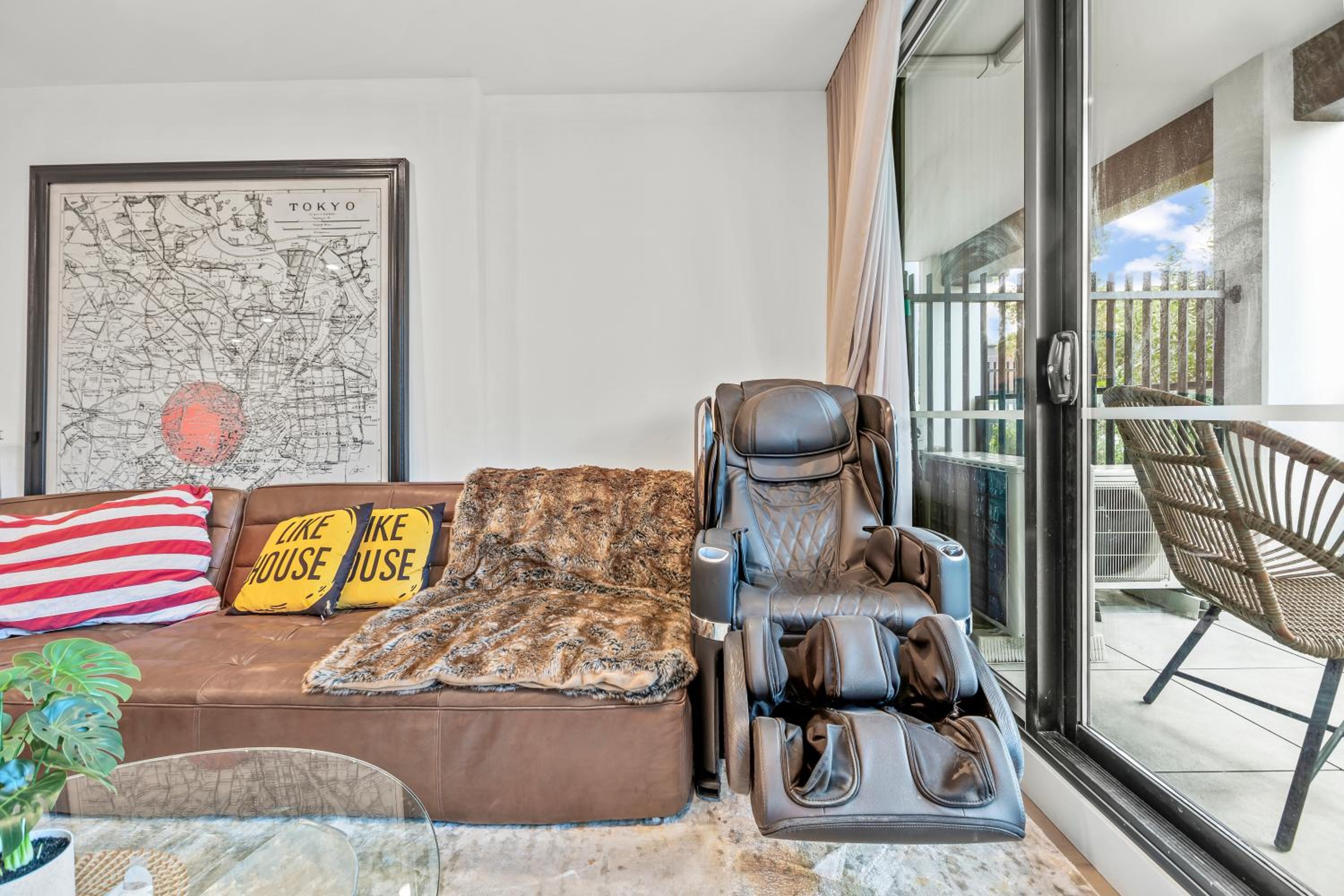 StayAU Modern 2BR Townhouse w/ pool