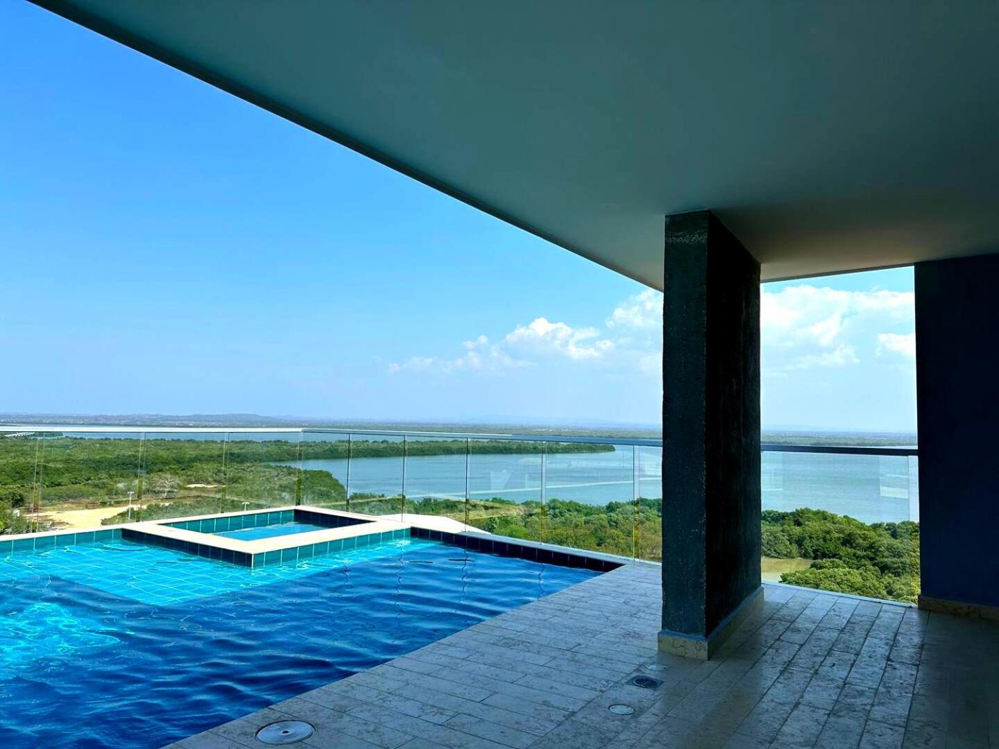 Exclusivo apartamento en Cielo Mar-playa las Americas, con maravillosas vistas del atardecer de Cartagena