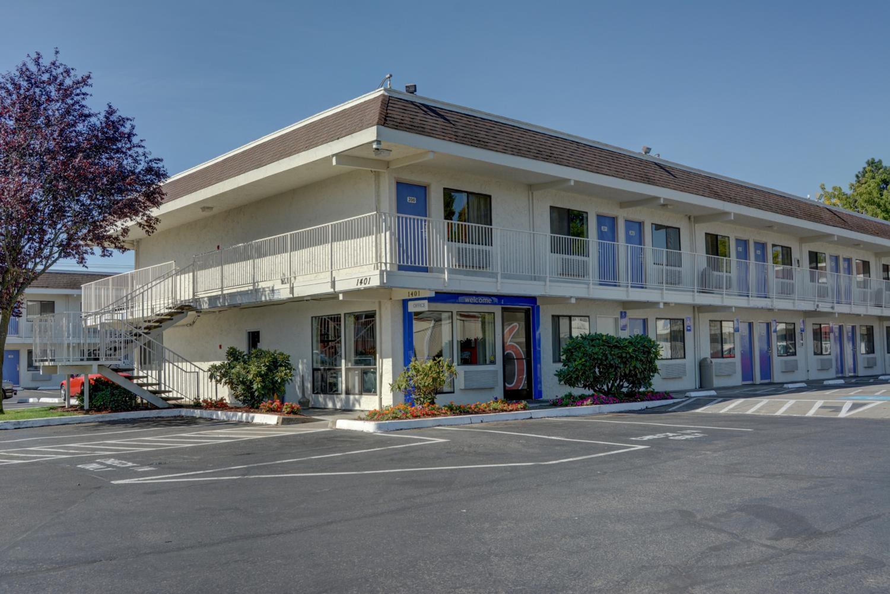Motel 6-Salem, OR