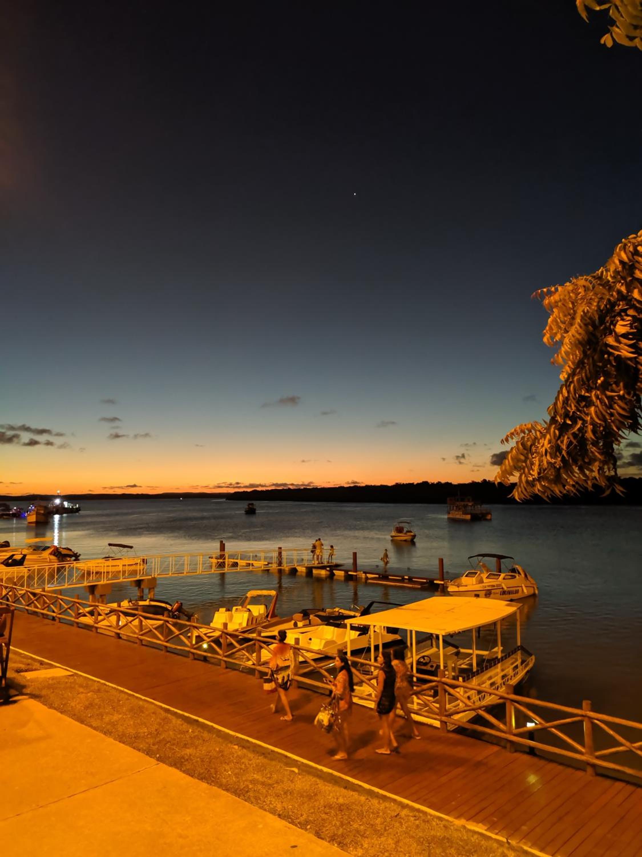 Village por do sol