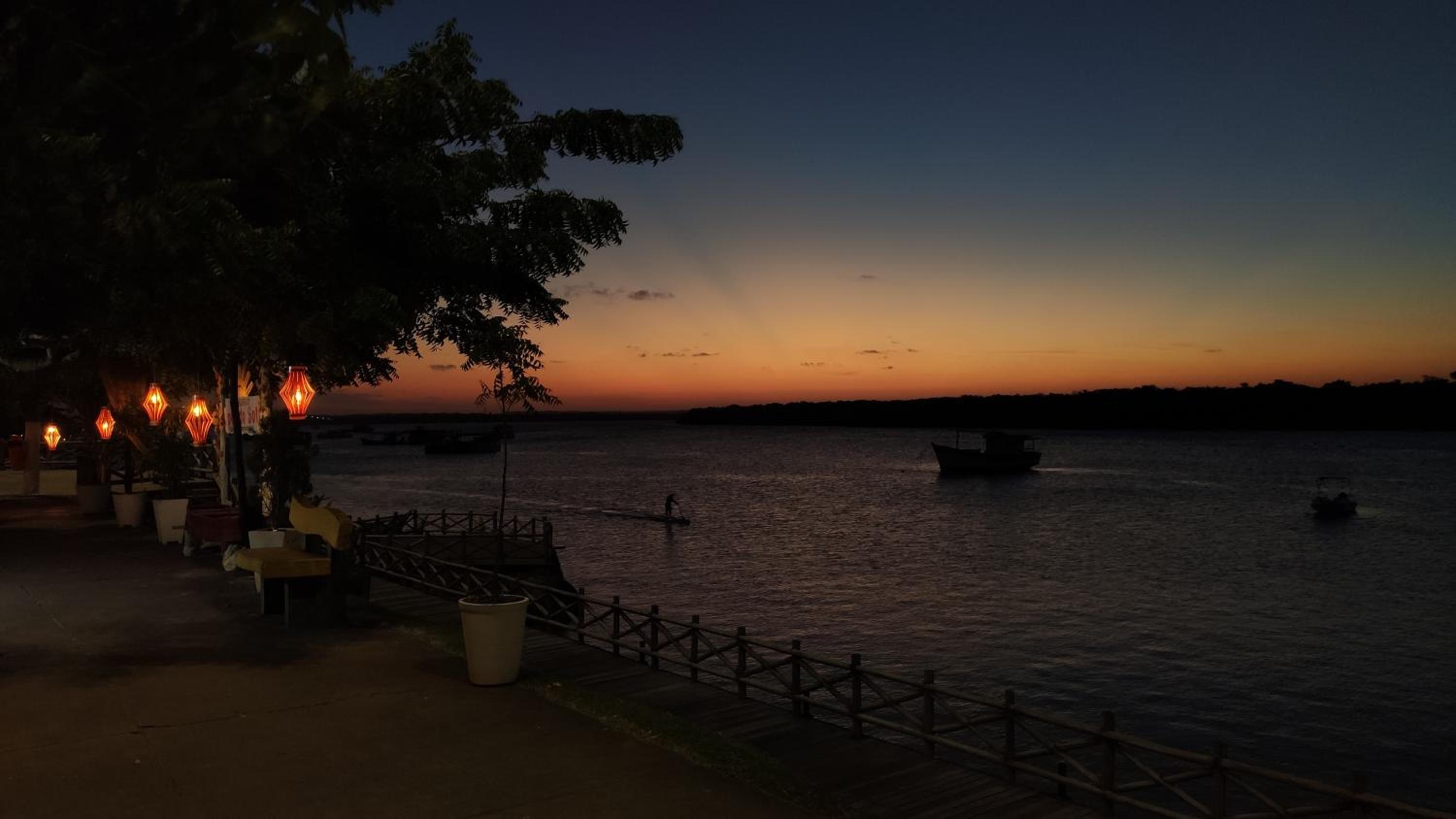 Village por do sol
