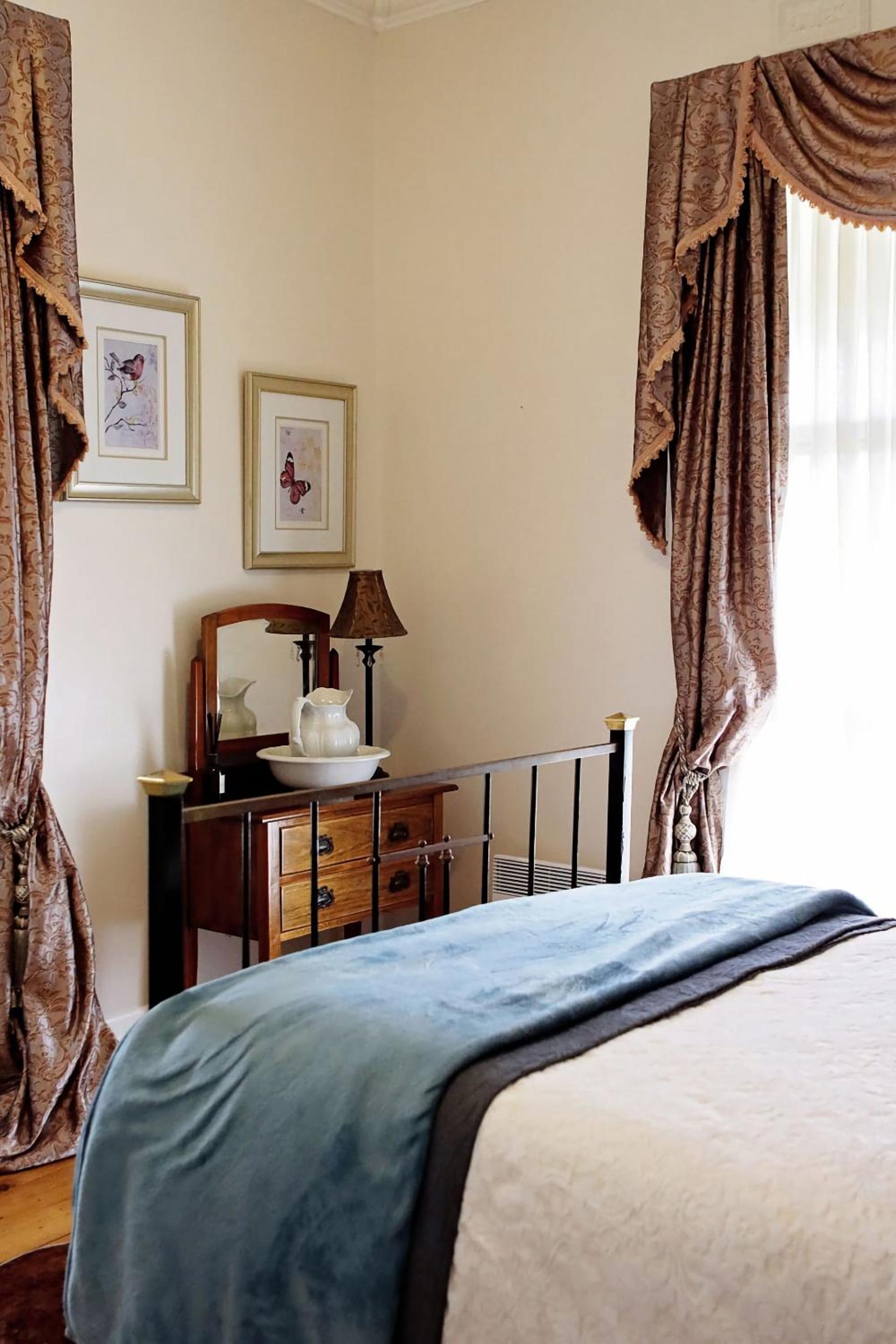 Borough Country House