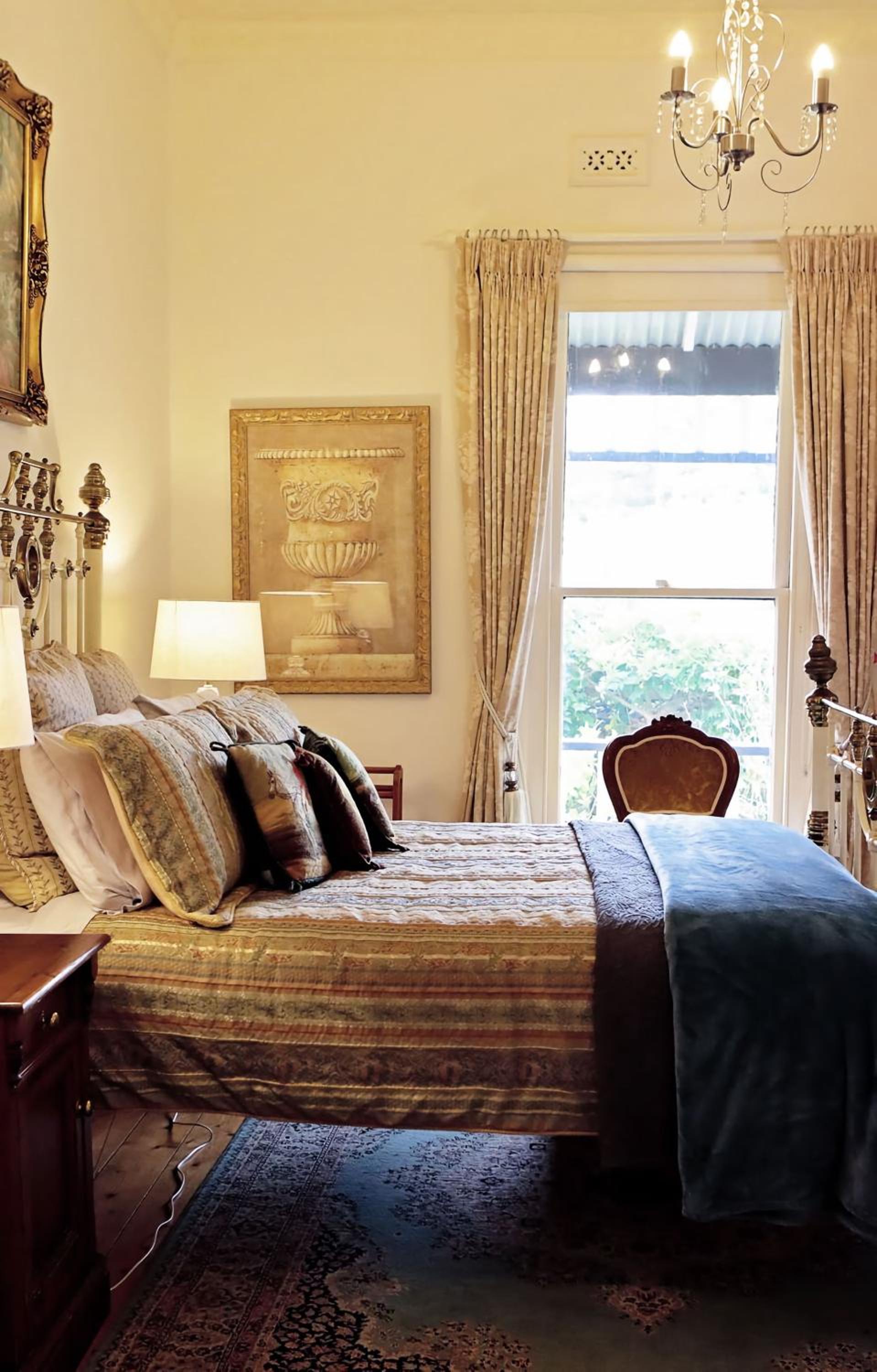 Borough Country House
