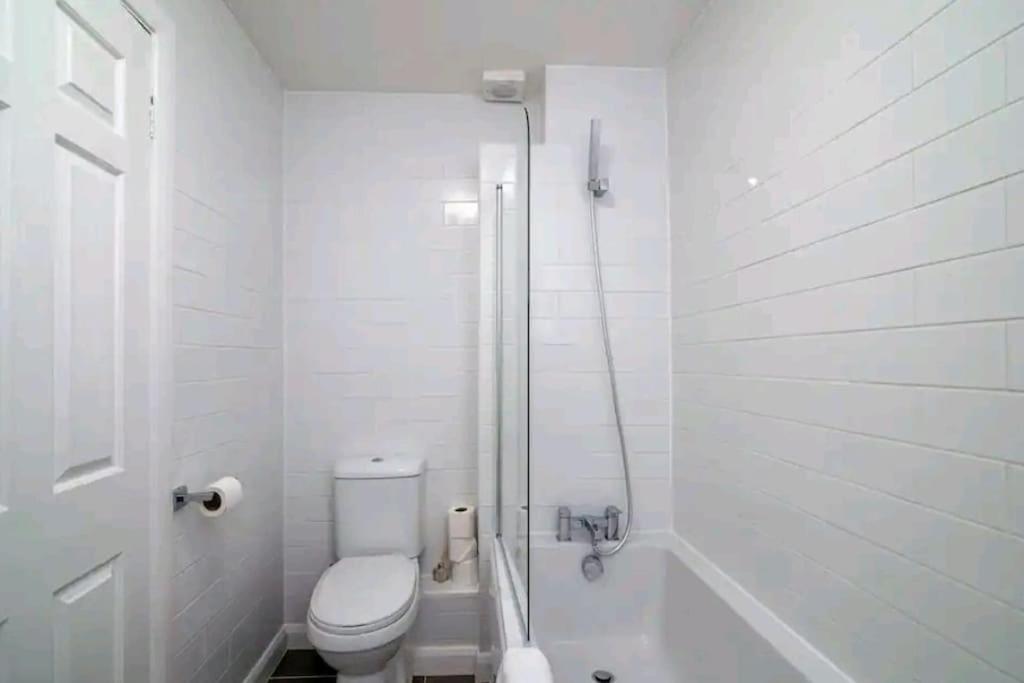 Kings Cross 4BR House - Garden & Free Parking