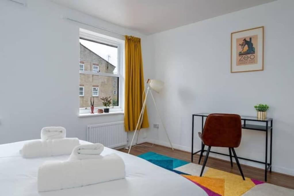 Kings Cross 4BR House - Garden & Free Parking