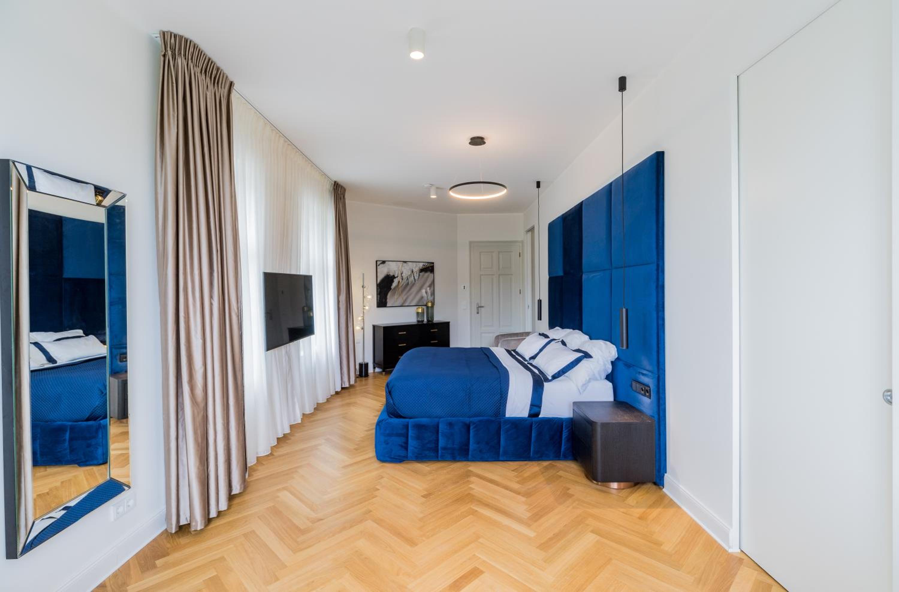 Spacious Apartments In Mitte- Feel The Citycenter